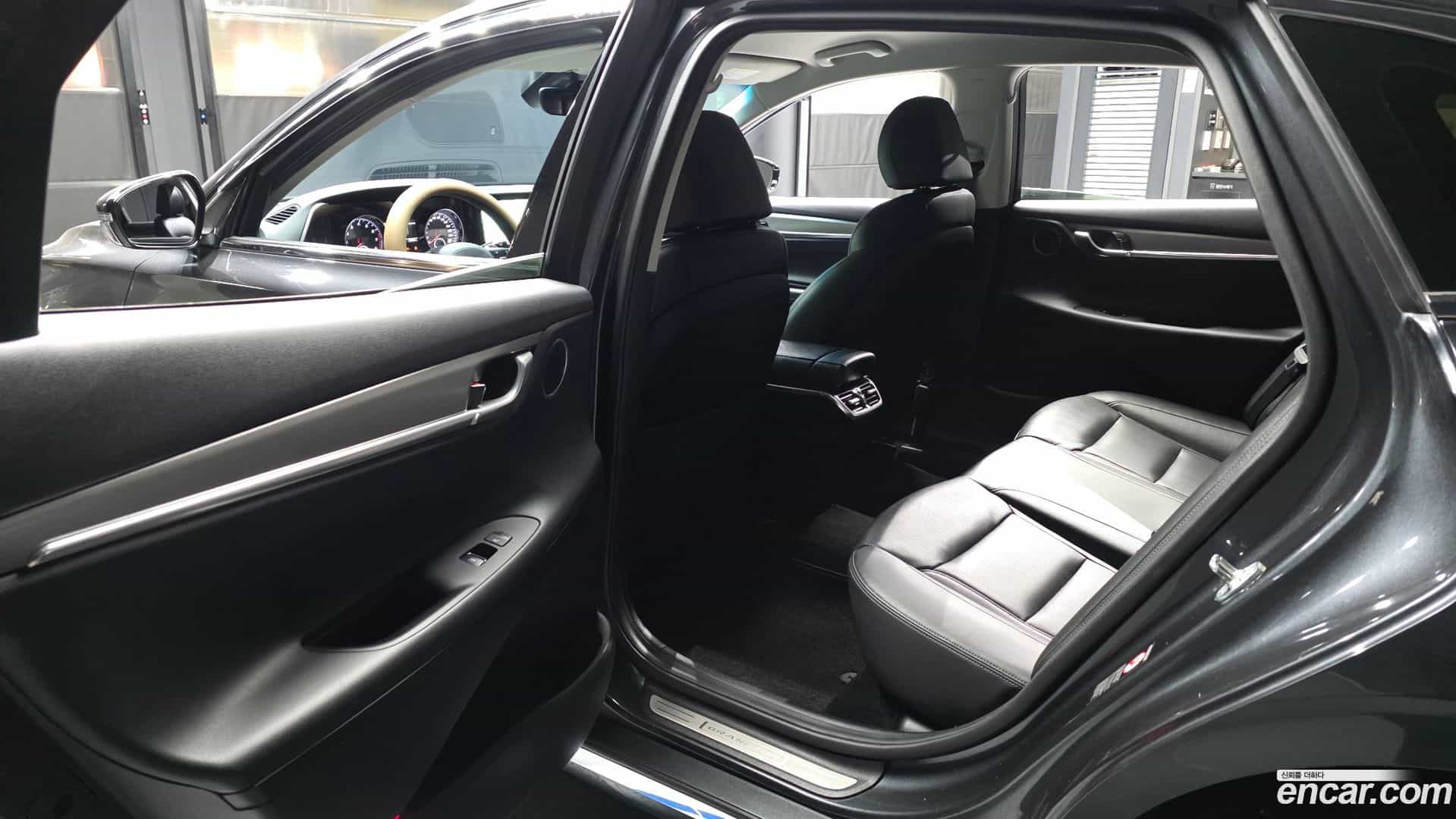 Grandeur Hyundai 2021.5-INNER-036