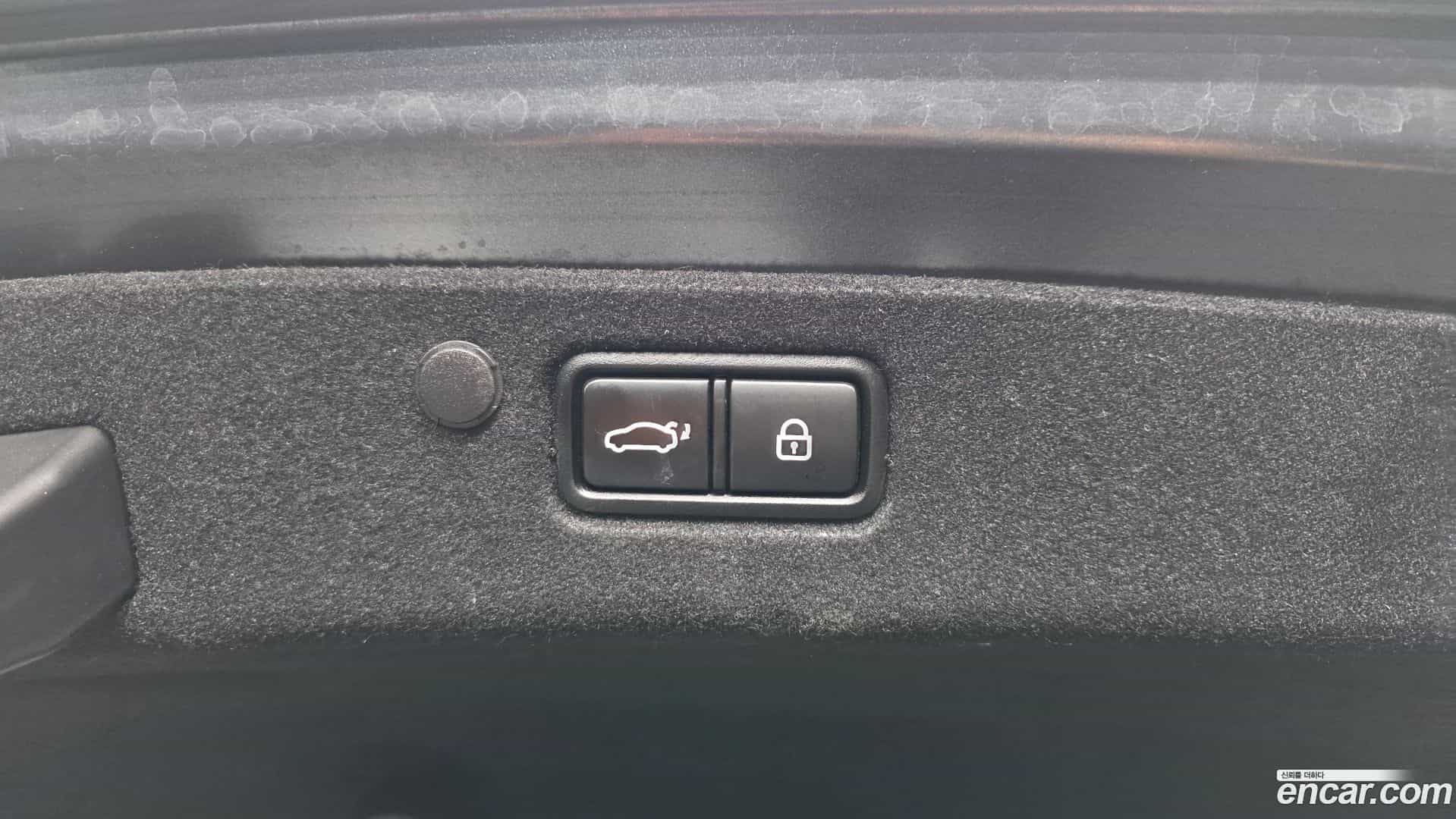 Grandeur Hyundai 2021.5-OPTION-046
