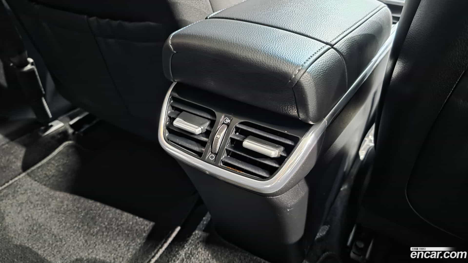 Grandeur Hyundai 2021.5-OPTION-048
