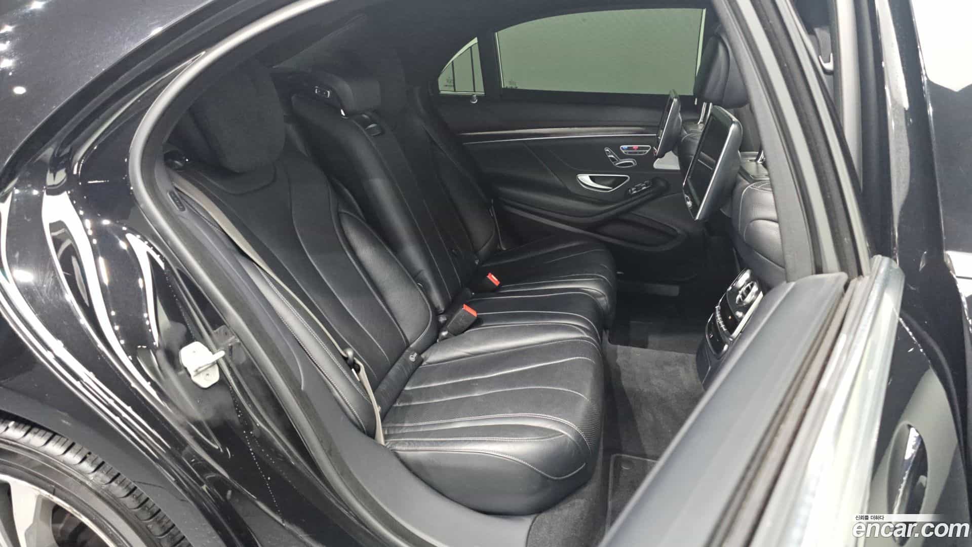 S-Class Mercedes-Benz 2017.1-OPTION-015