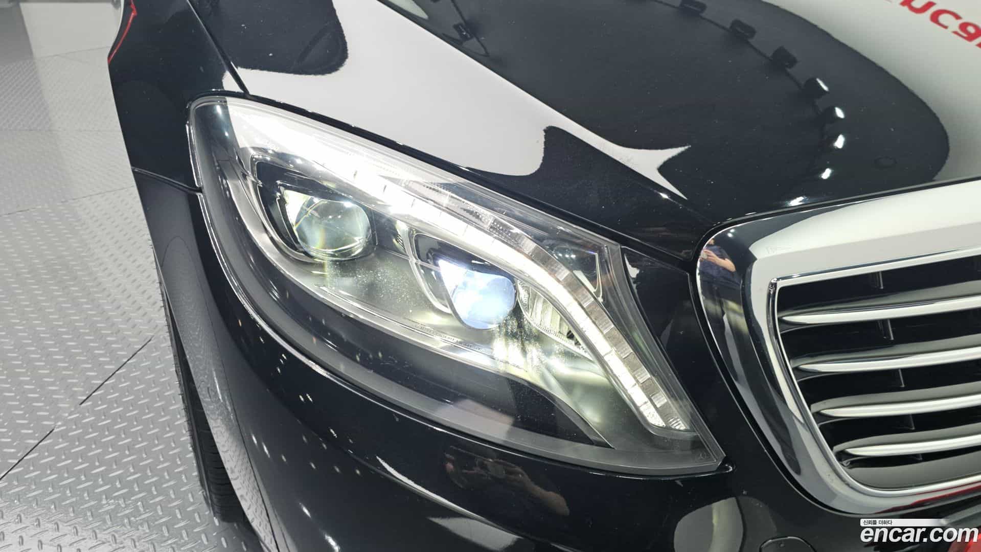S-Class Mercedes-Benz 2017.1-OUTER-032