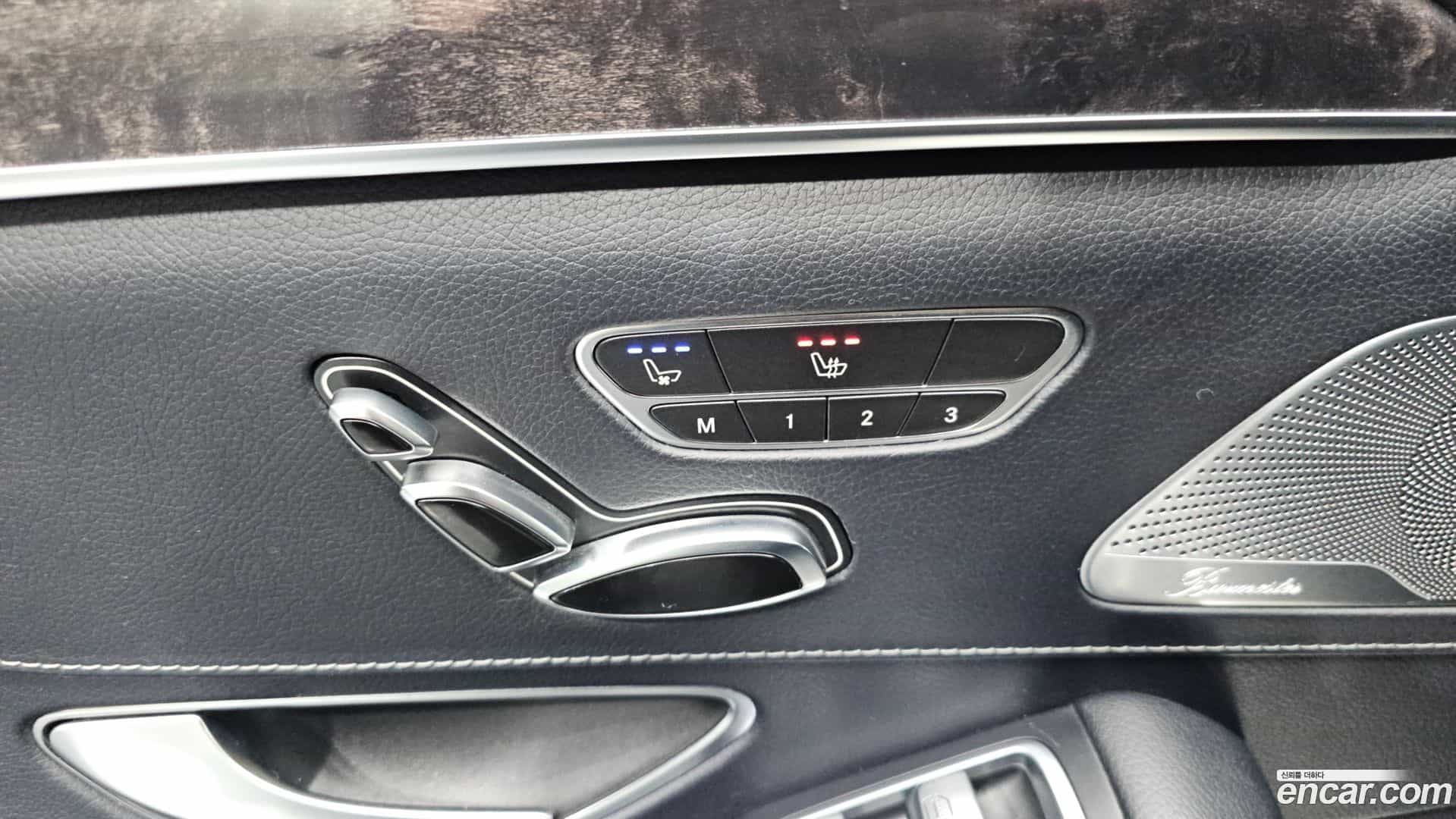 S-Class Mercedes-Benz 2017.1-OPTION-045