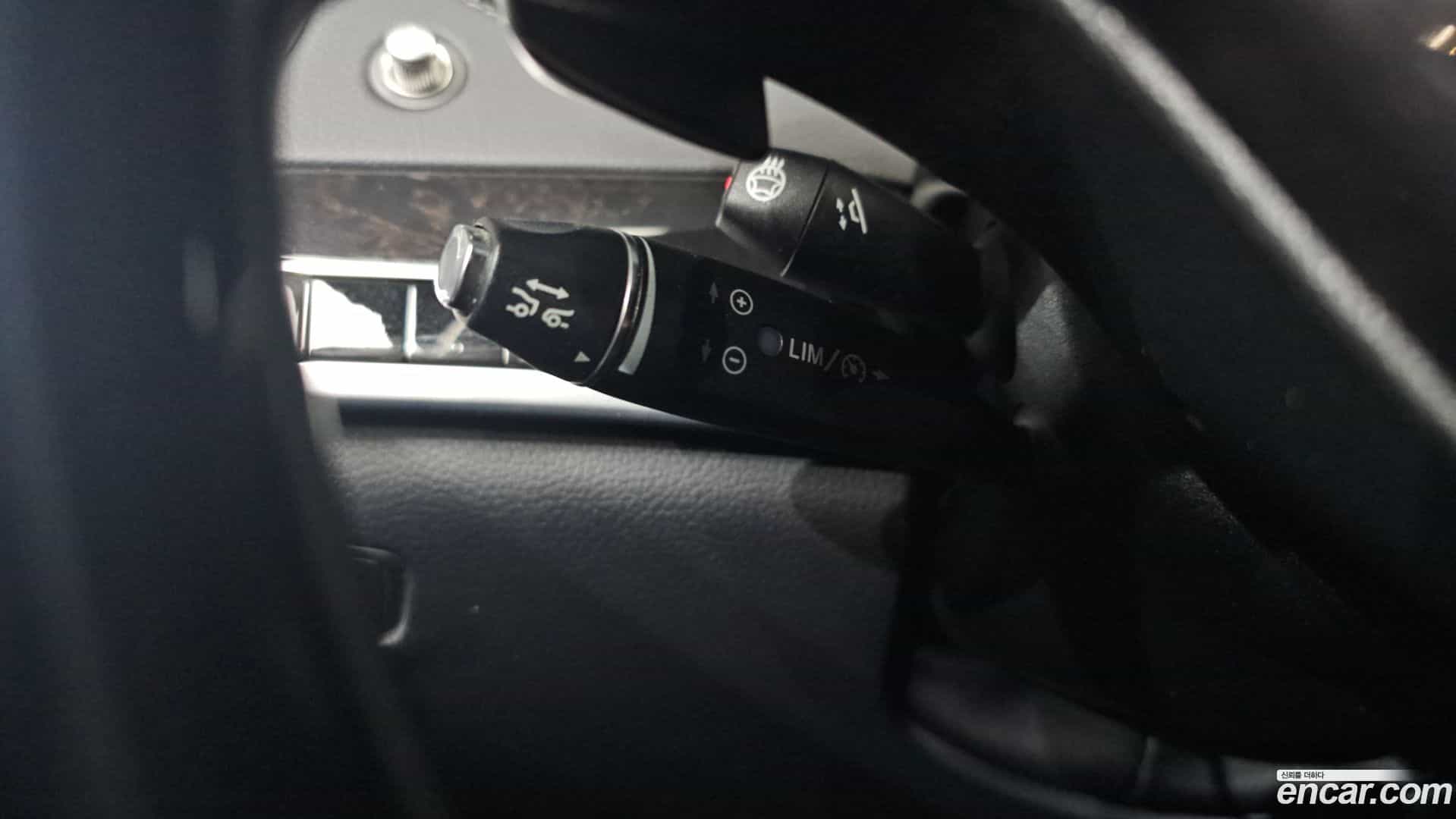 S-Class Mercedes-Benz 2017.1-OPTION-047