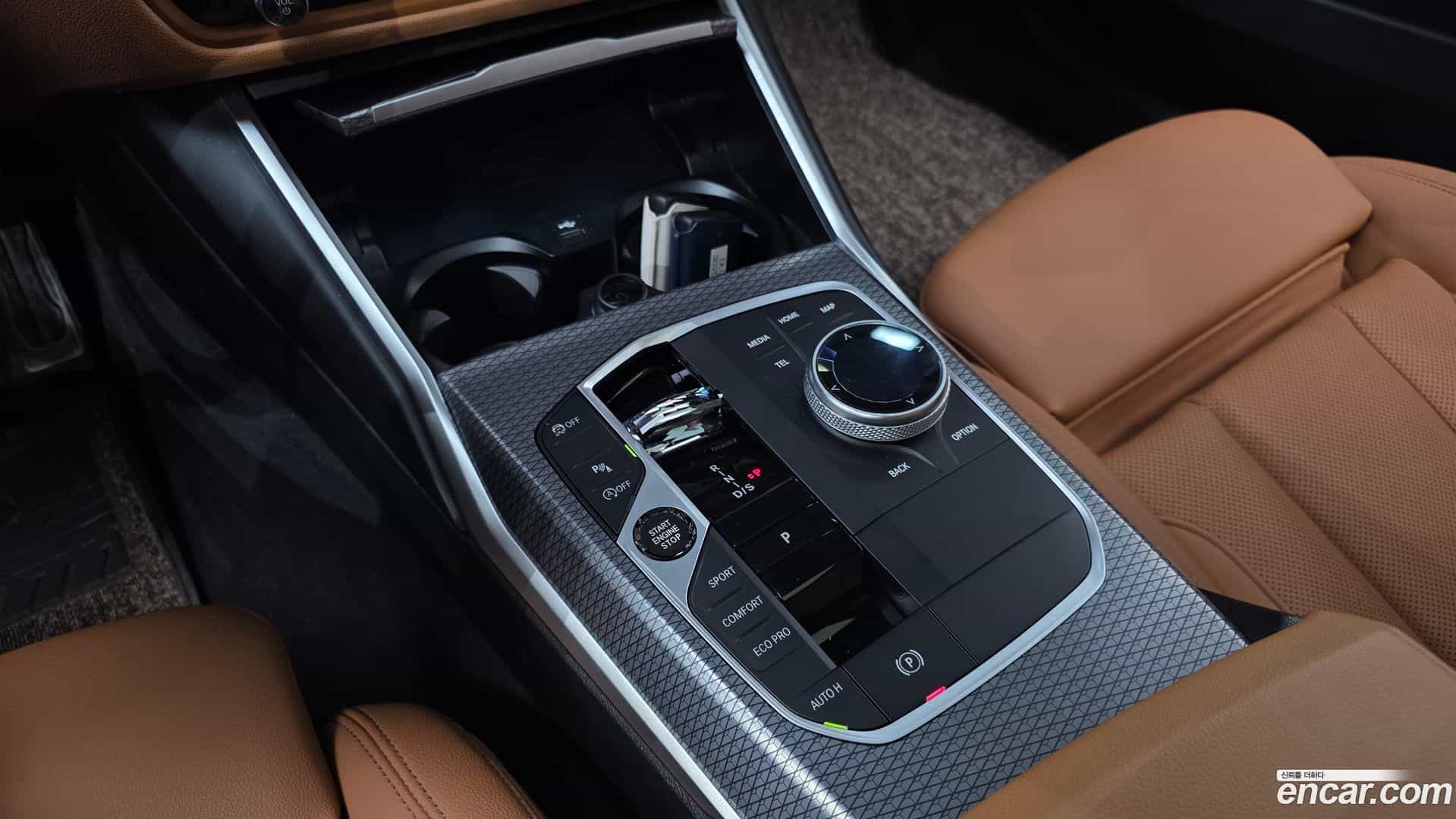3-Series BMW 2023.8-INNER-009