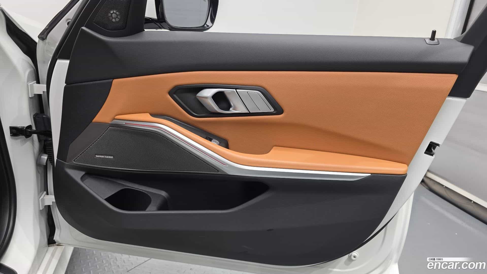 3-Series BMW 2023.8-INNER-034