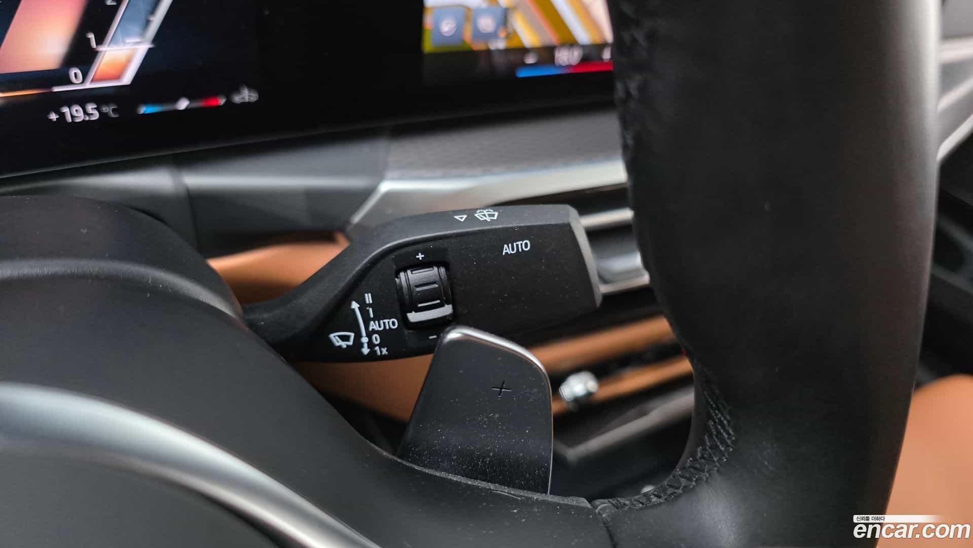 3-Series BMW 2023.8-OPTION-042