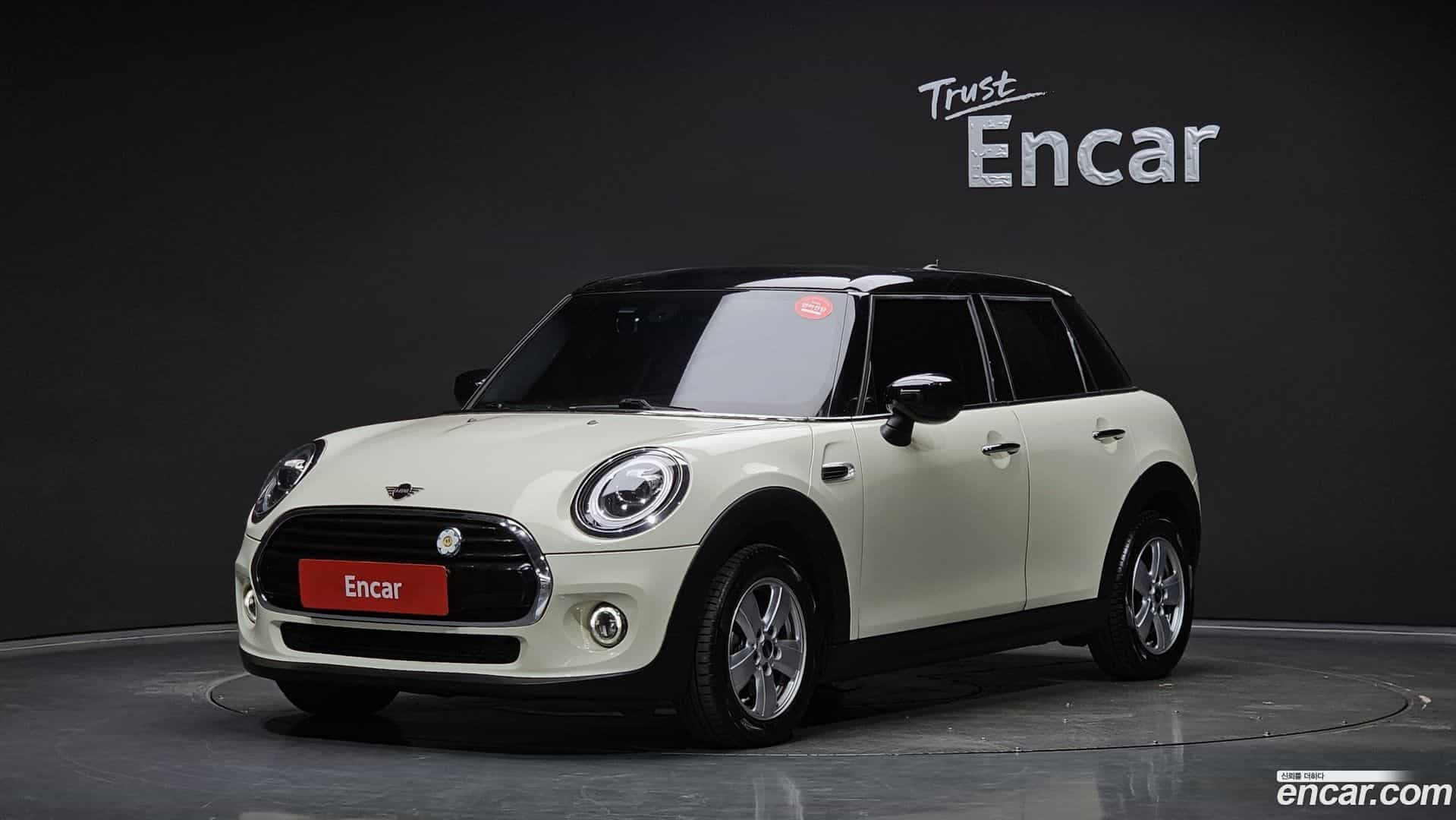 Cooper Mini 2019.11-OUTER-001