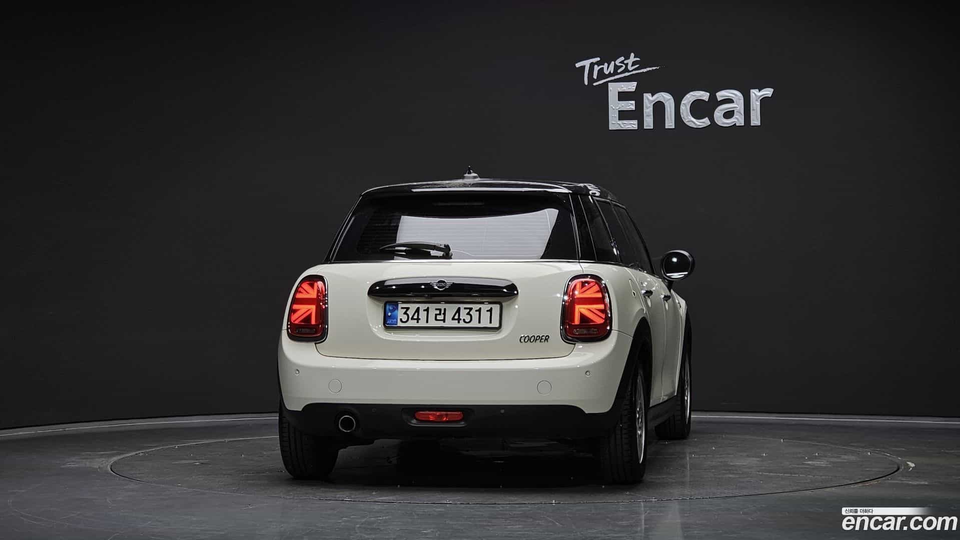 Cooper Mini 2019.11-OUTER-004