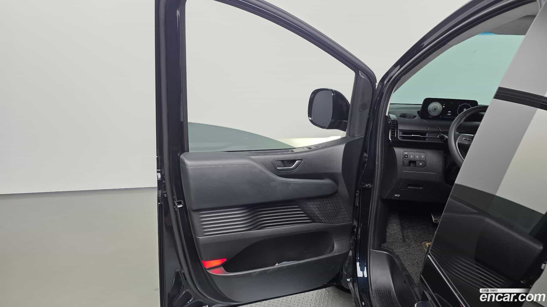 Staria Hyundai 2023.2-INNER-034