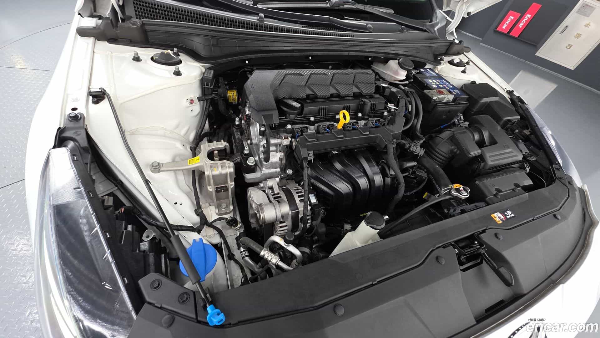 AVANTE Hyundai 2022.5-OUTER-006