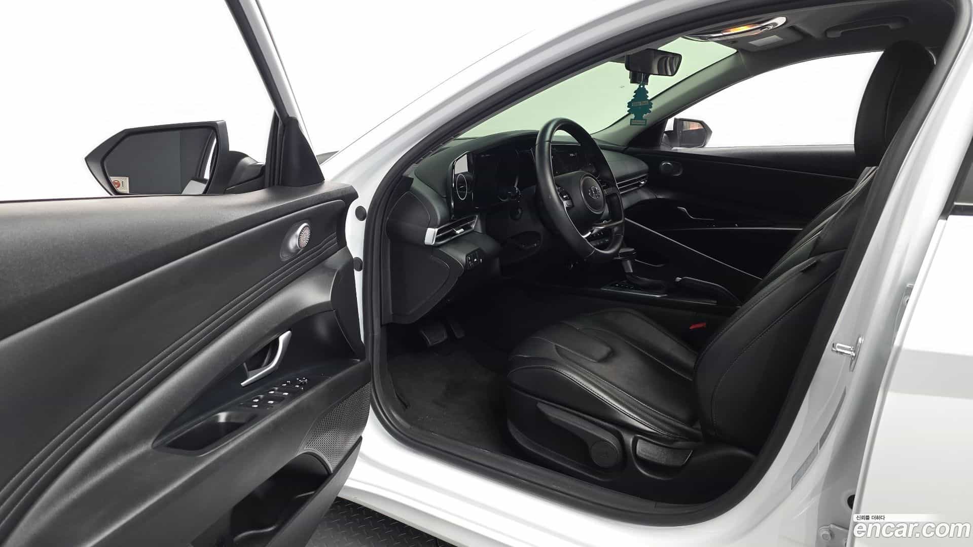 AVANTE Hyundai 2022.5-INNER-010
