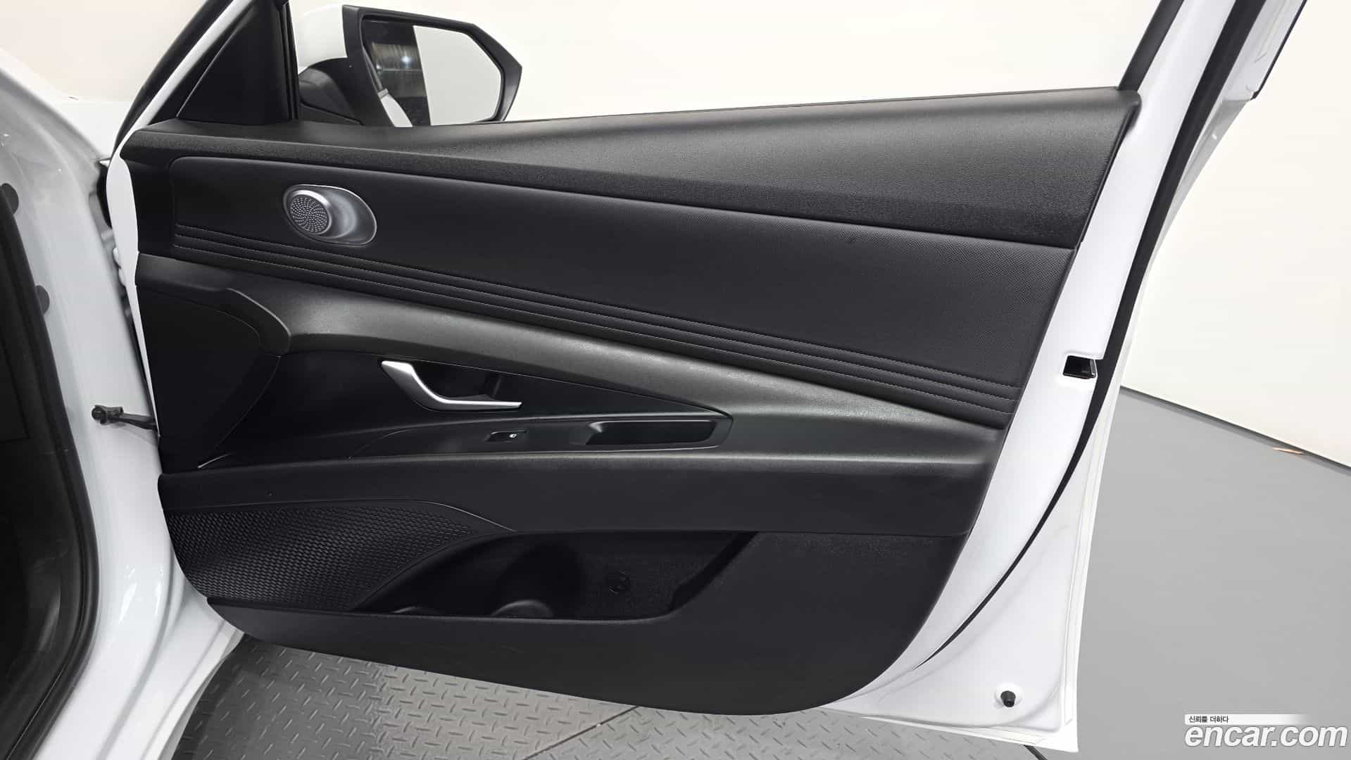 AVANTE Hyundai 2022.5-INNER-034