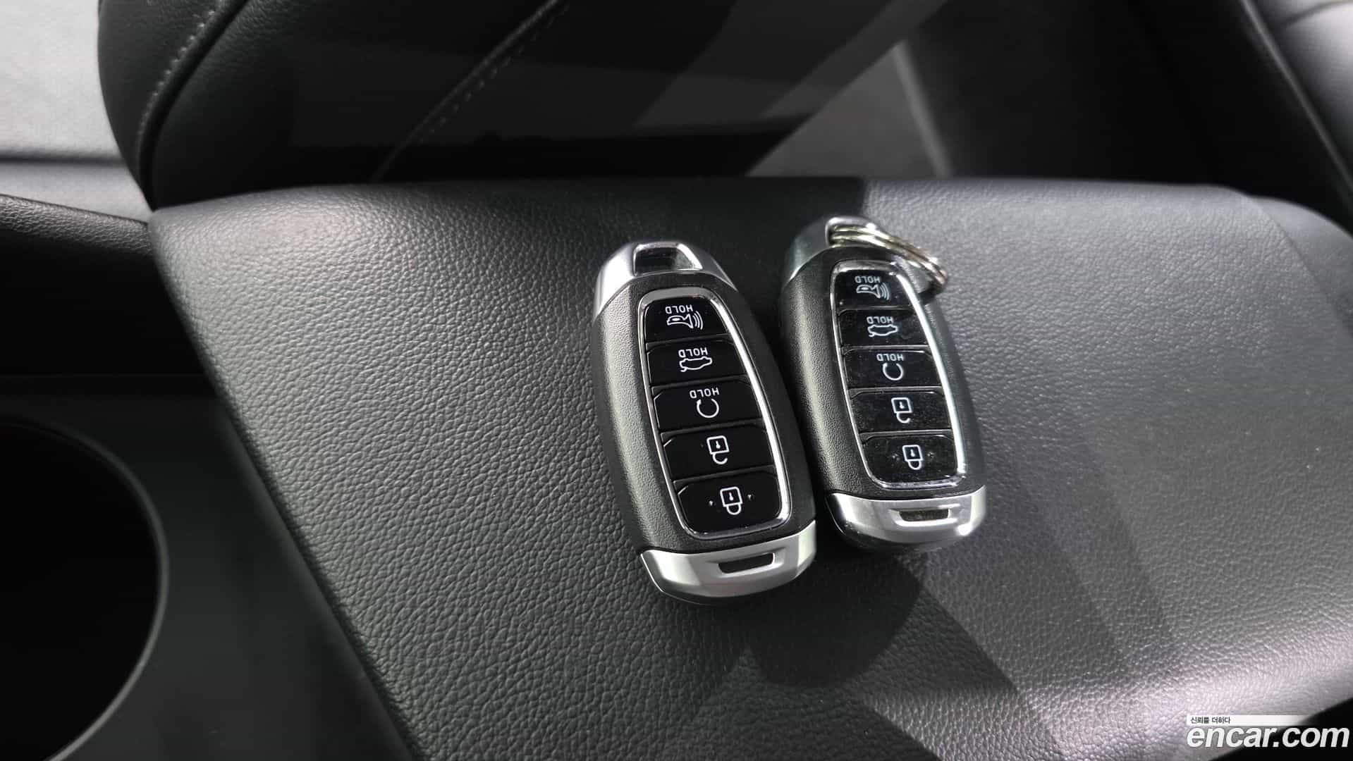 AVANTE Hyundai 2022.5-OPTION-043