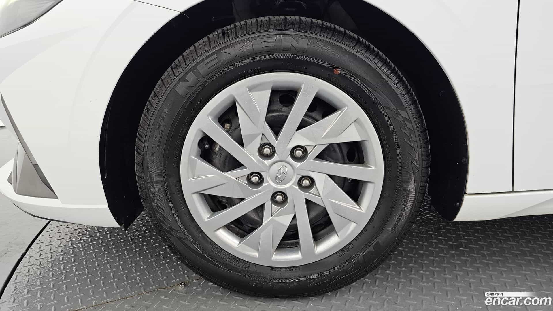 AVANTE Hyundai 2022.0-OUTER-005