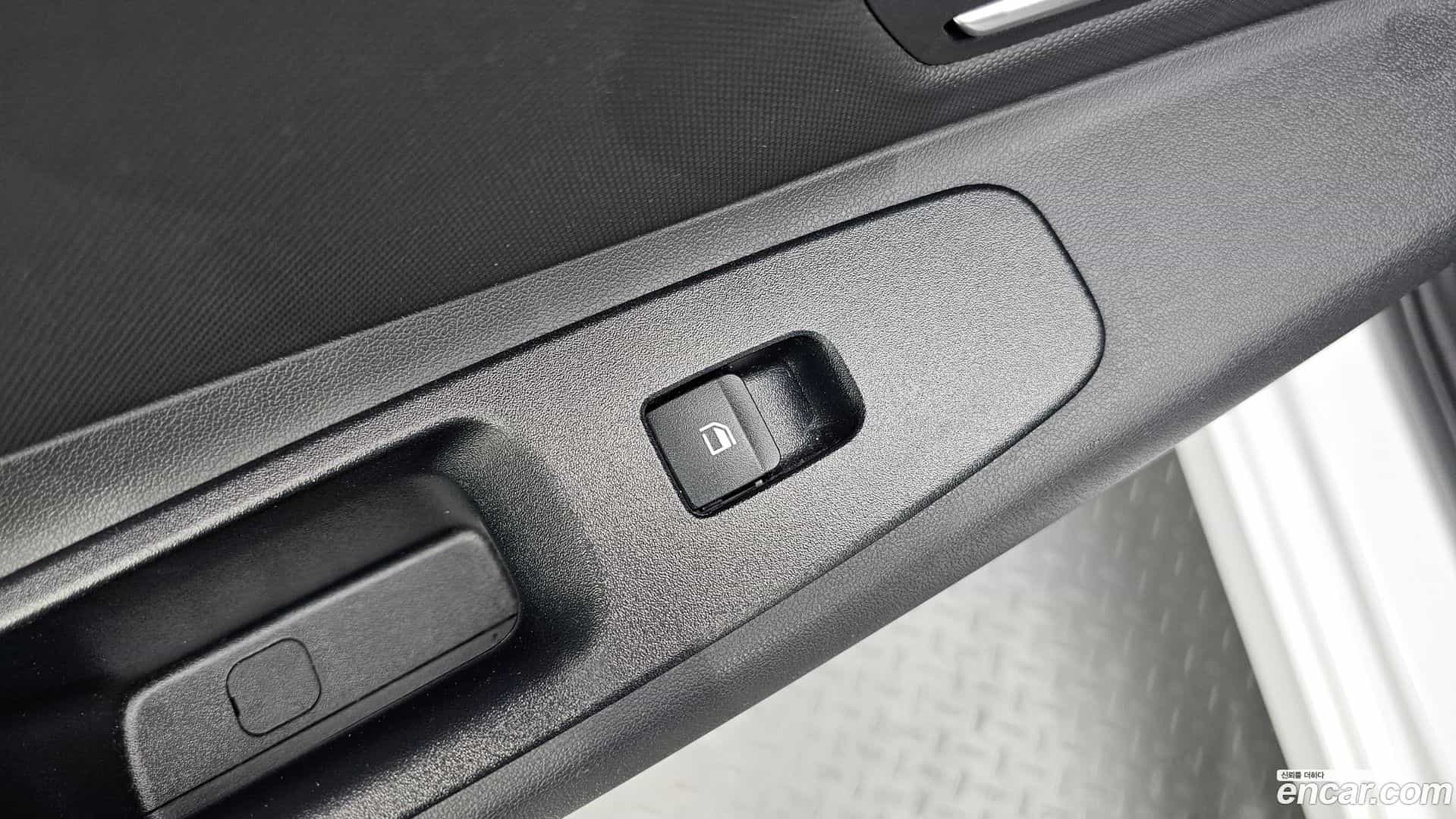 AVANTE Hyundai 2022.0-OPTION-041