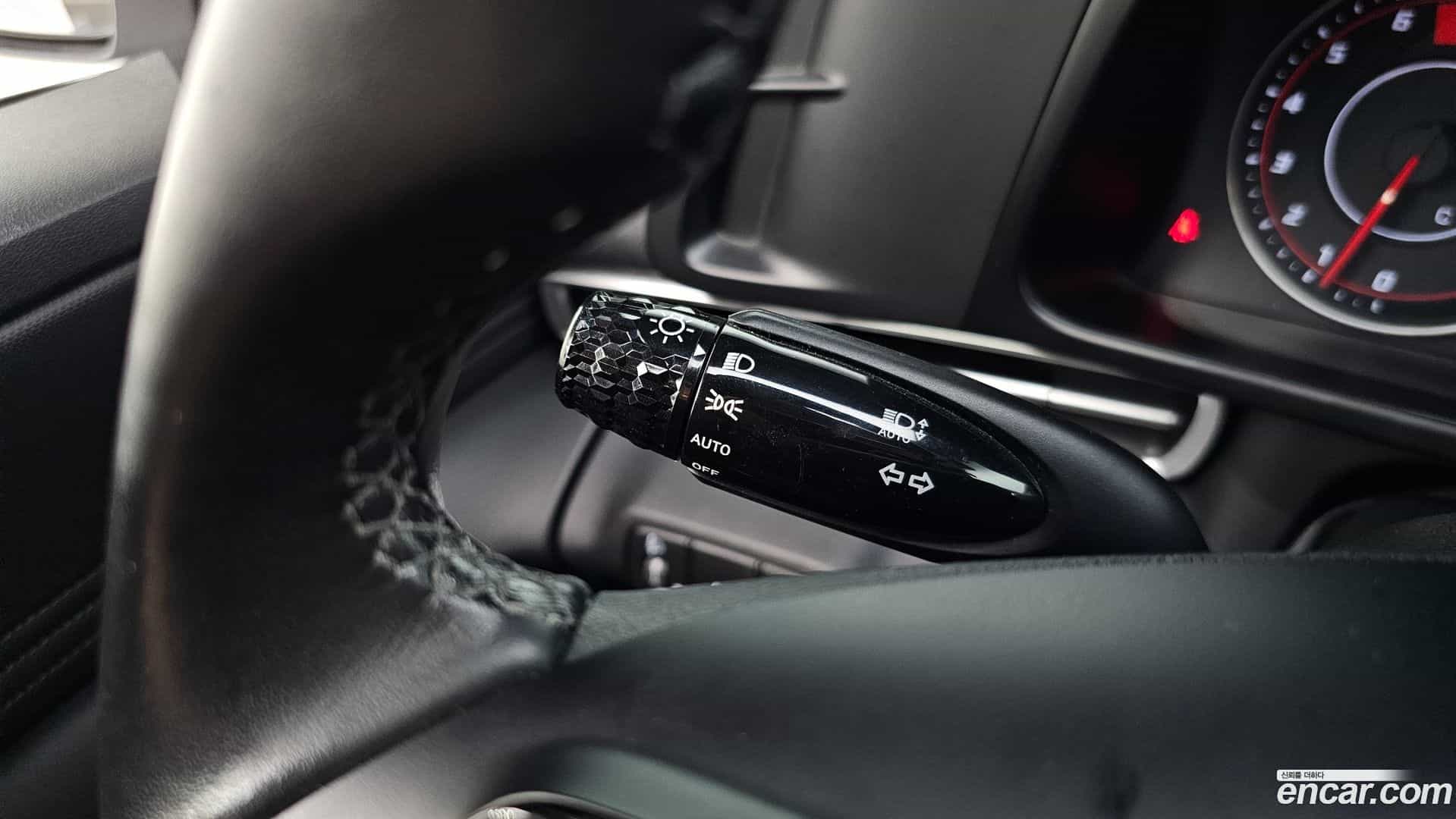 AVANTE Hyundai 2022.0-OPTION-042