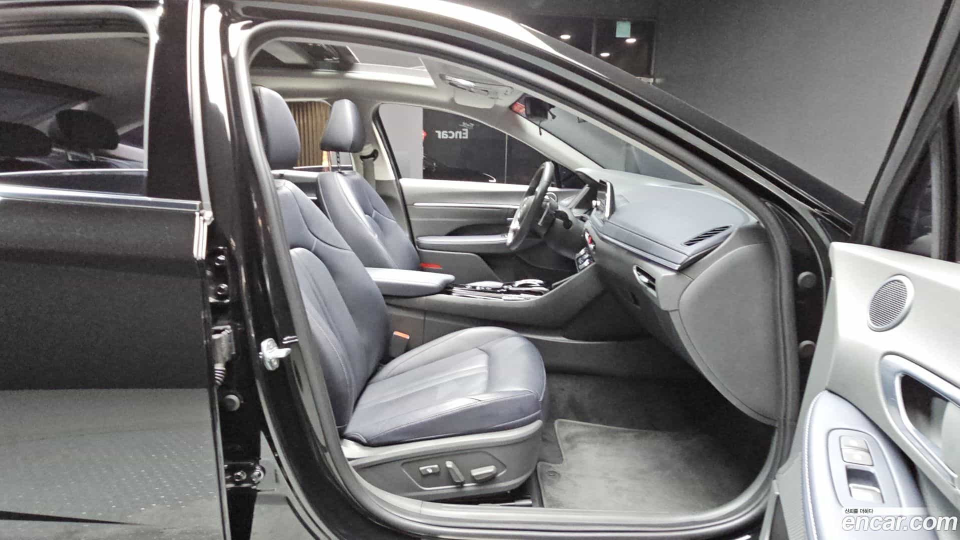 Sonata Hyundai 2021.8-OPTION-016