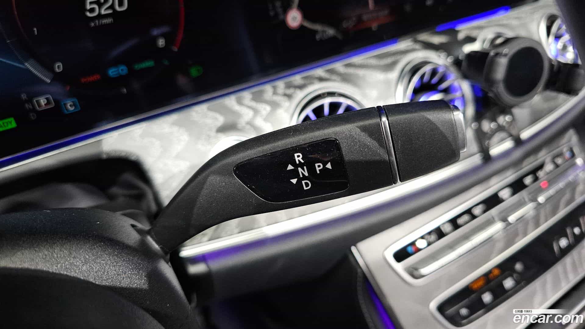 CLS-Class Mercedes-Benz 2021.3-INNER-009