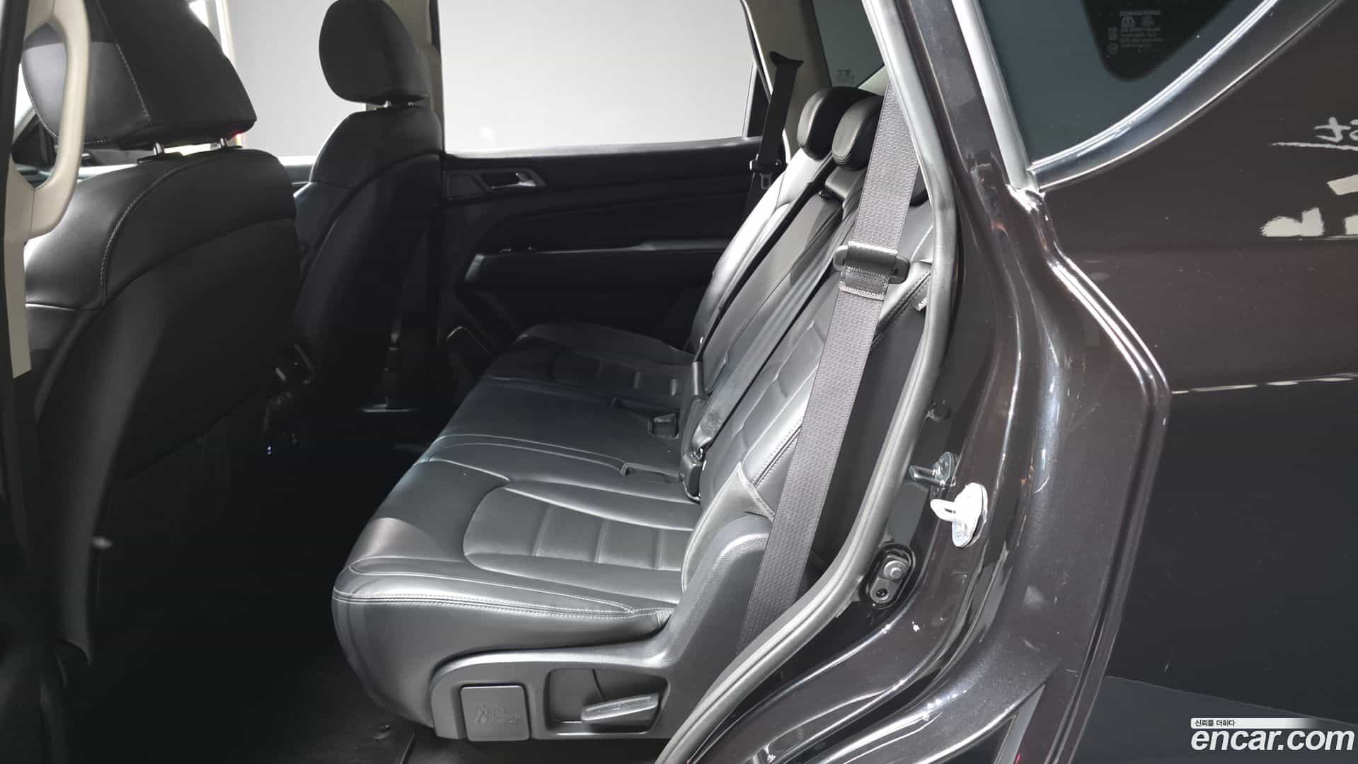 Rexton KG Mobility 2019.8-INNER-036