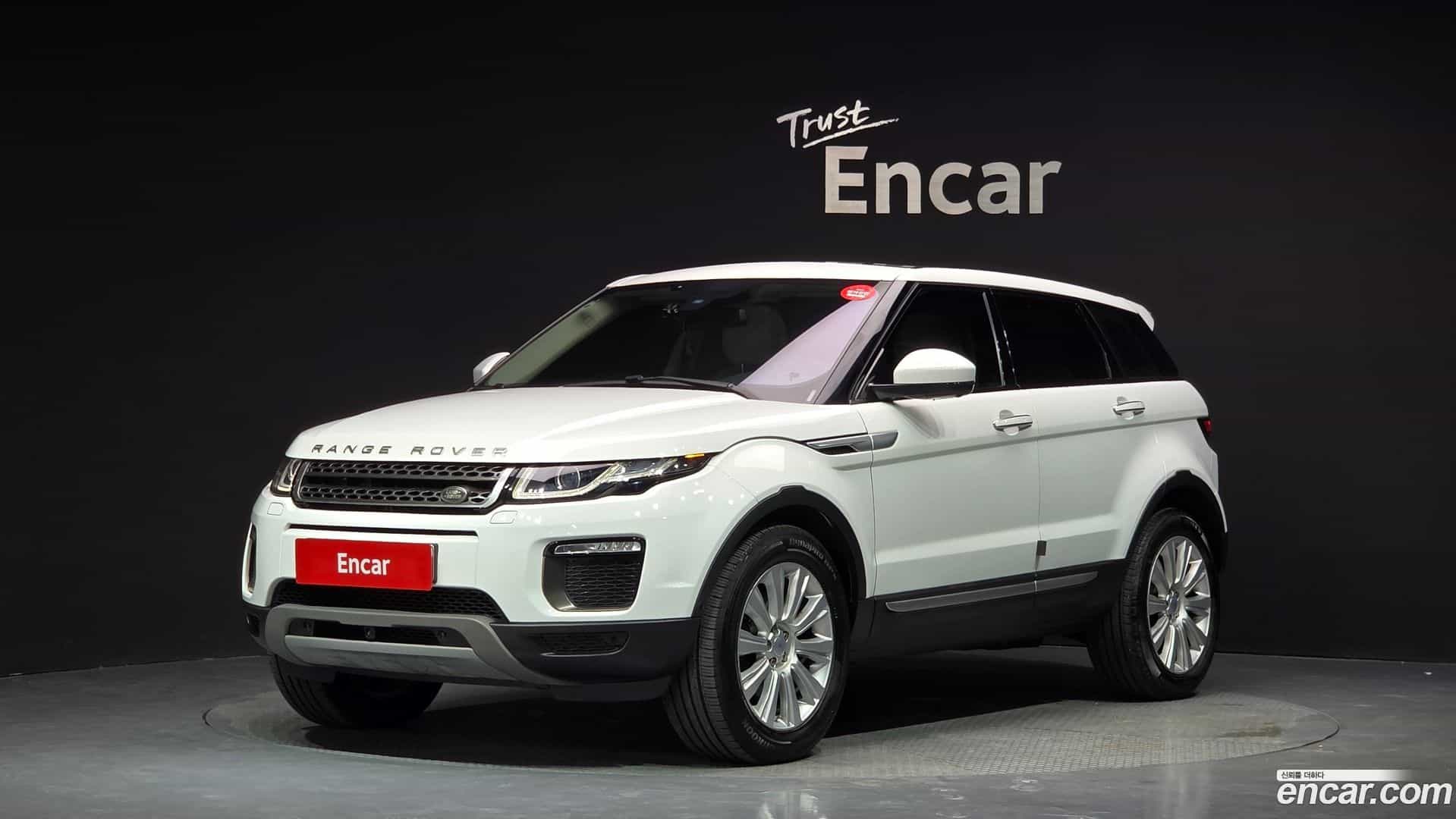 Range Rover Evoque Land Rover 2016.0-OUTER-001
