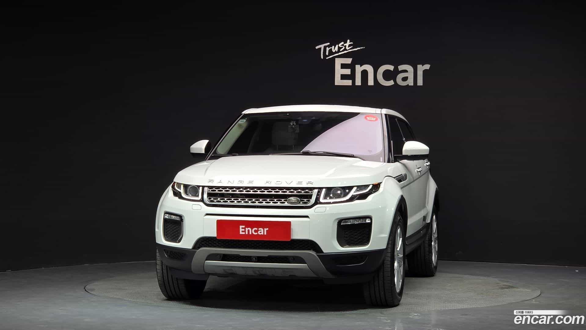 Range Rover Evoque Land Rover 2016.0-OUTER-003