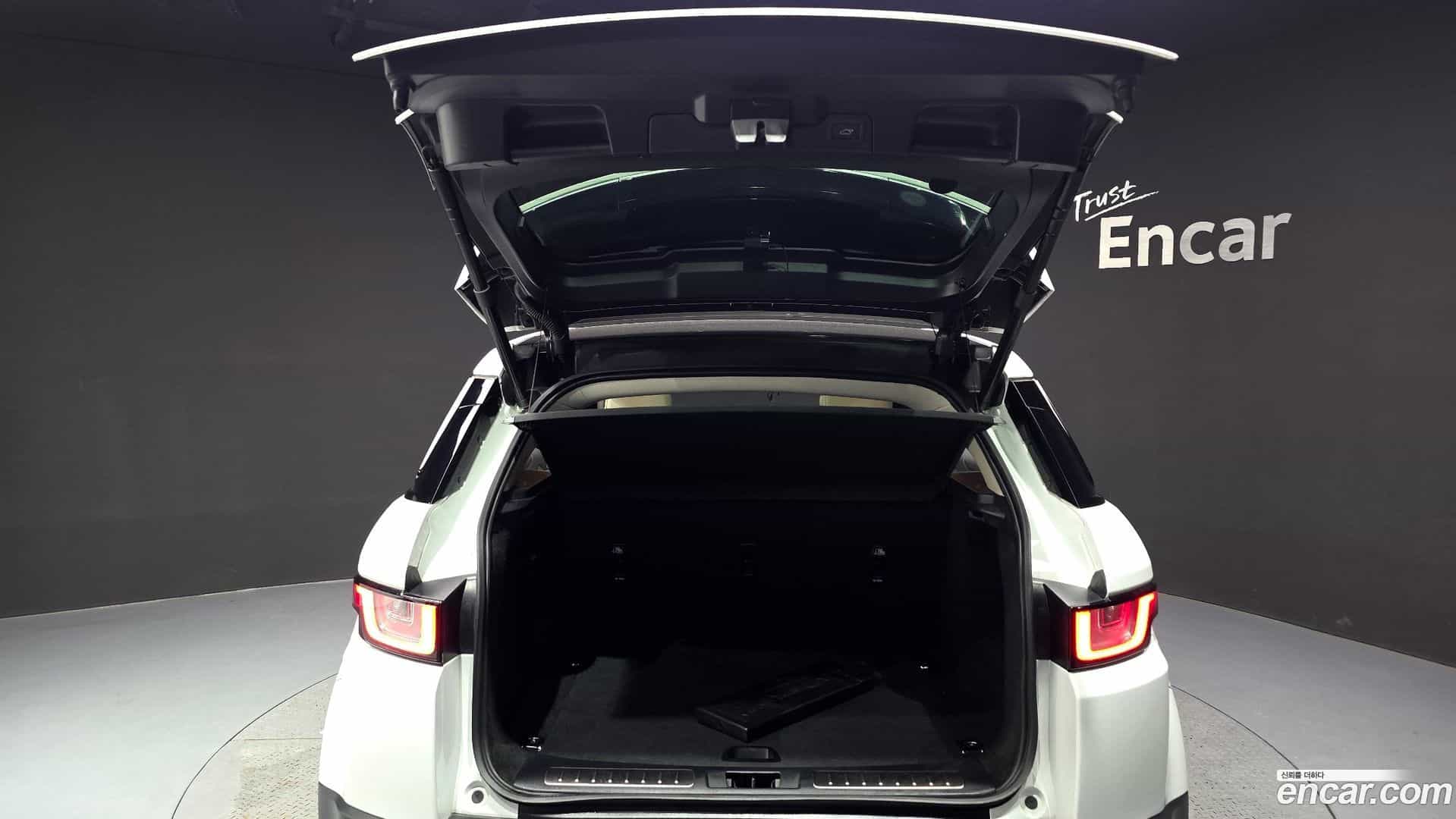 Range Rover Evoque Land Rover 2016.0-OPTION-024