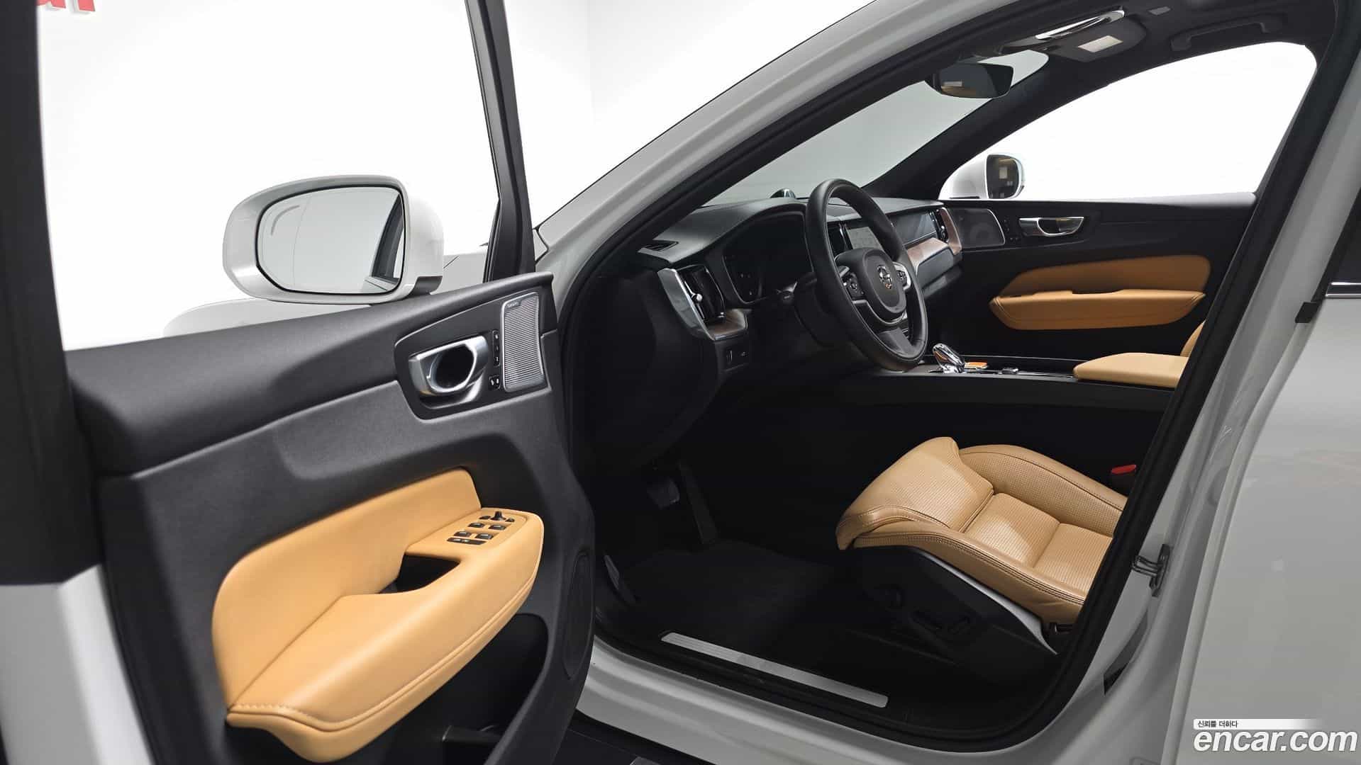 XC60 Volvo 2021.11-INNER-010
