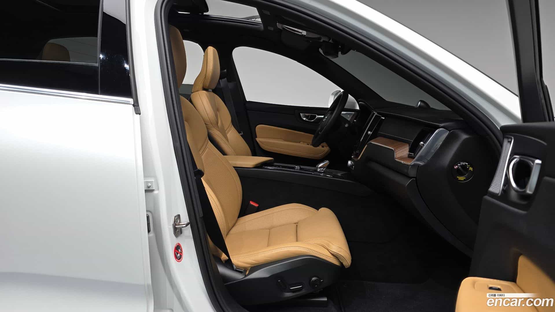 XC60 Volvo 2021.11-INNER-036