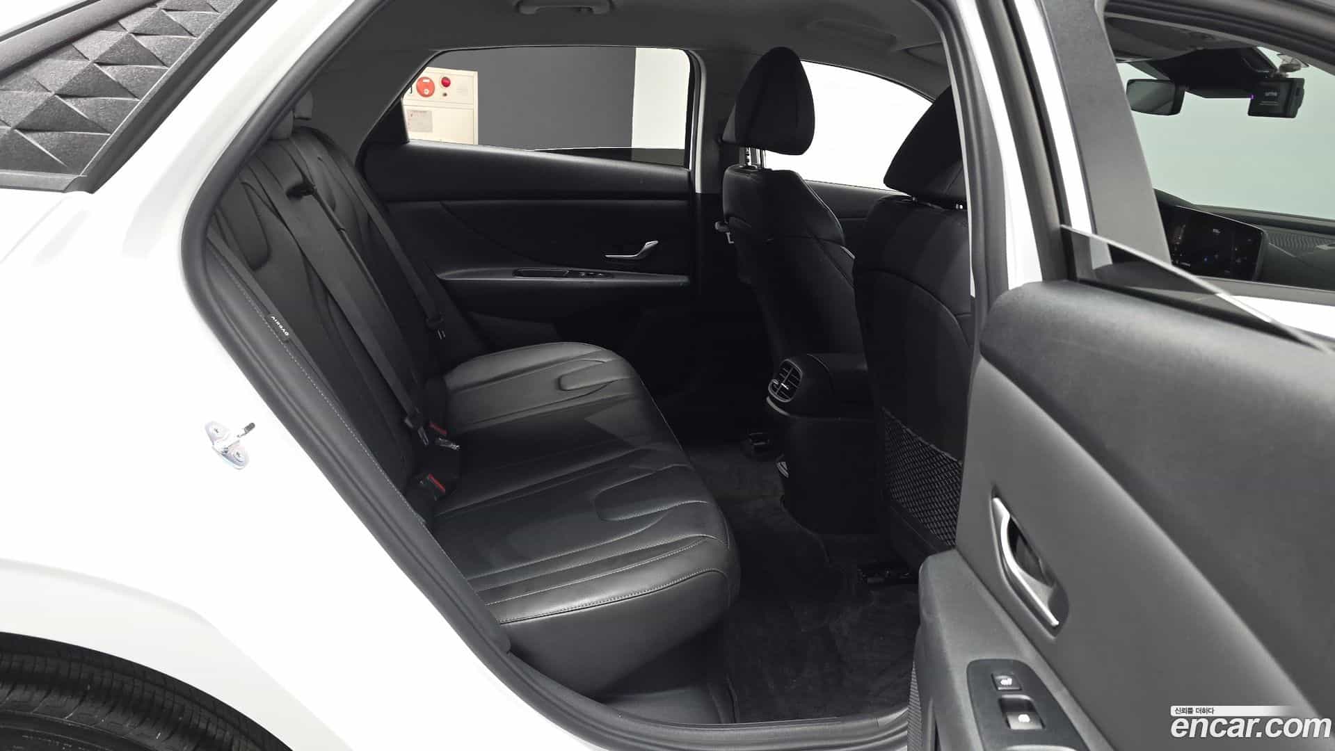 AVANTE Hyundai 2025.10-OPTION-016