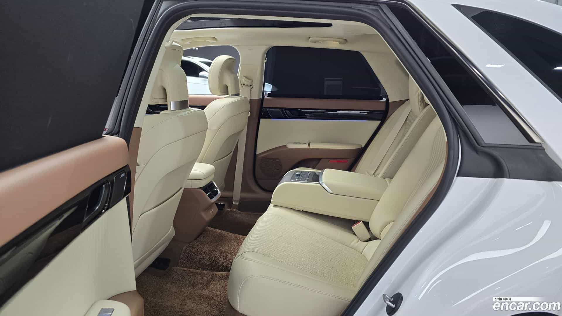 Grandeur Hyundai 2023.0-OPTION-016