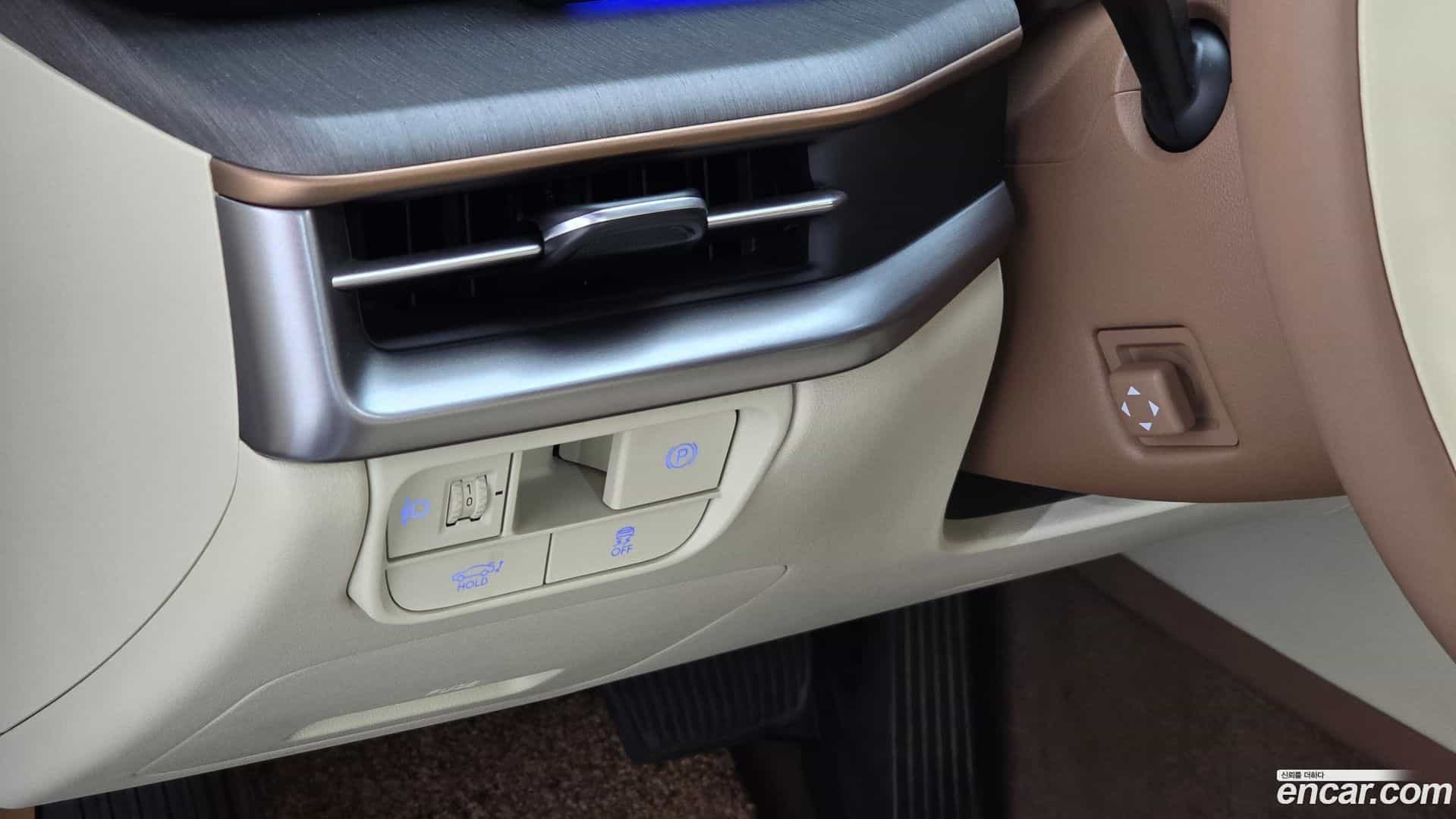 Grandeur Hyundai 2023.0-OPTION-018