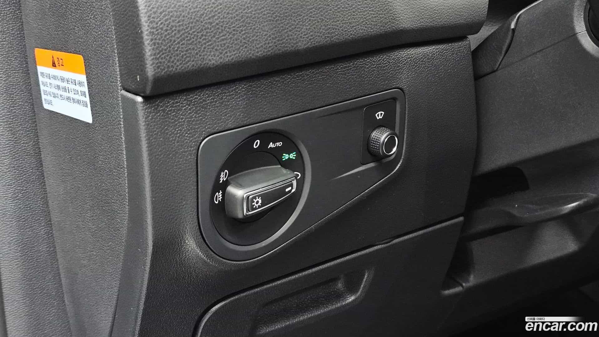 Tiguan Volkswagen 2020.11-OPTION-017