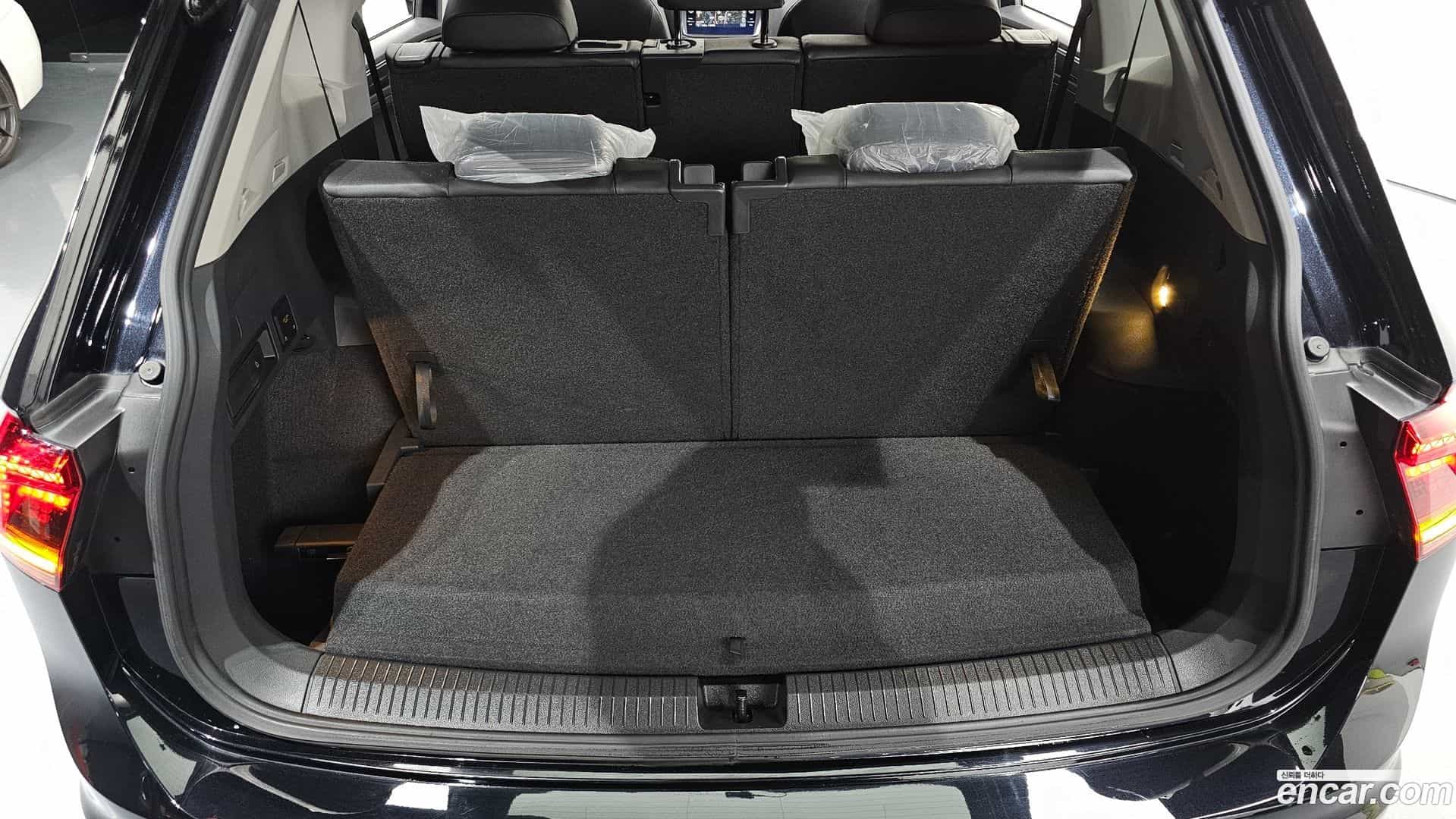 Tiguan Volkswagen 2020.11-OPTION-044