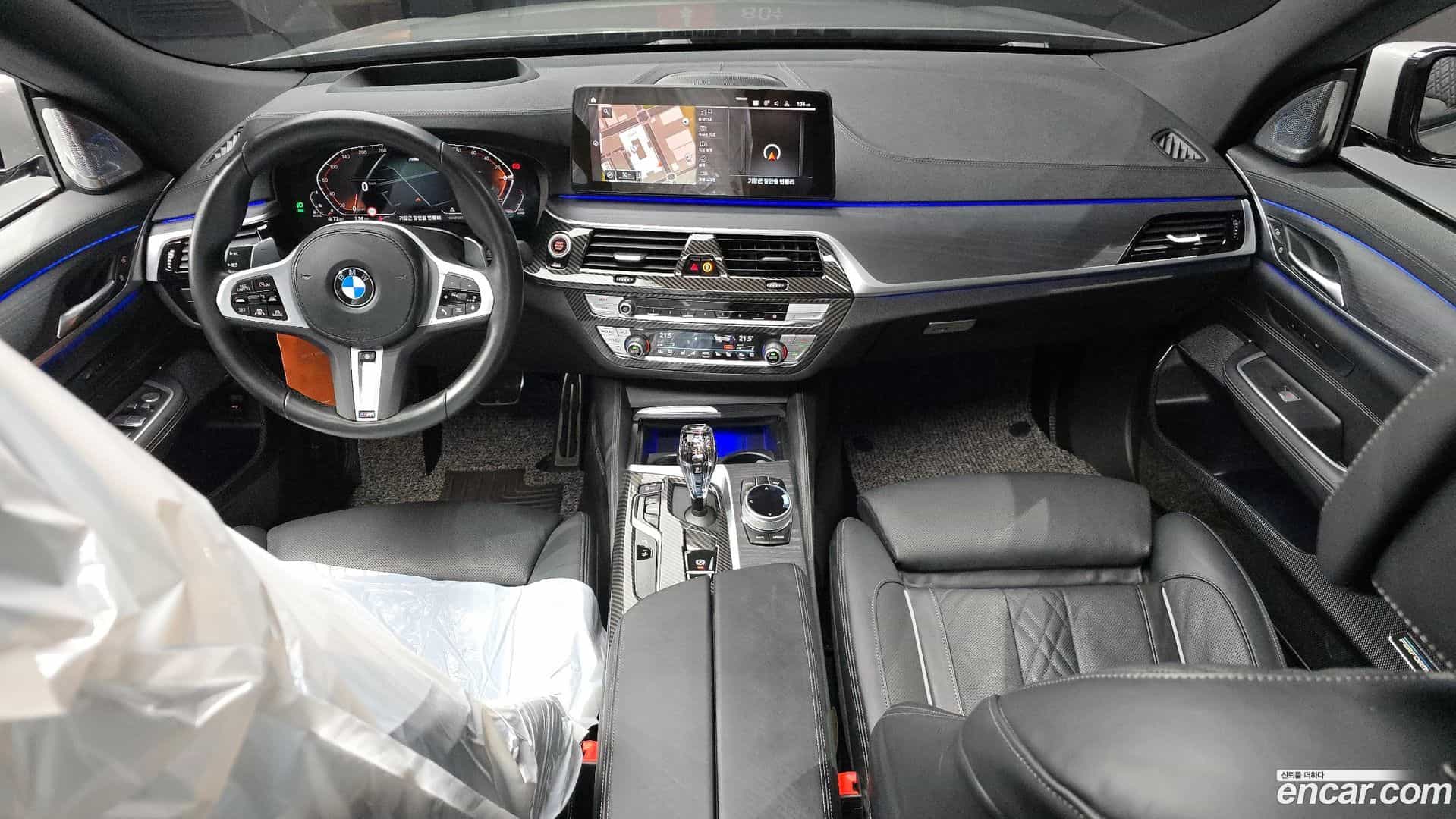 Gran Turismo BMW 2022.3-INNER-007