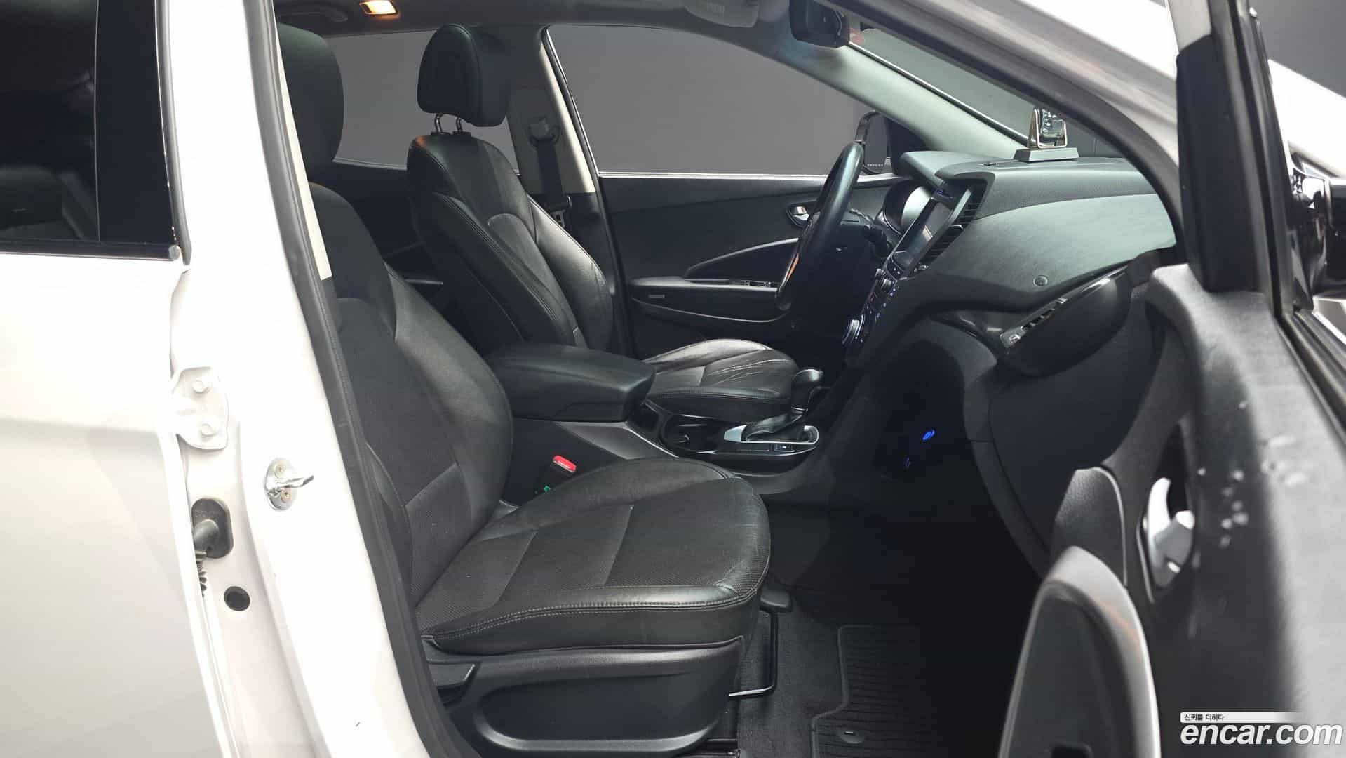 Santafe Hyundai 2016.6-INNER-036