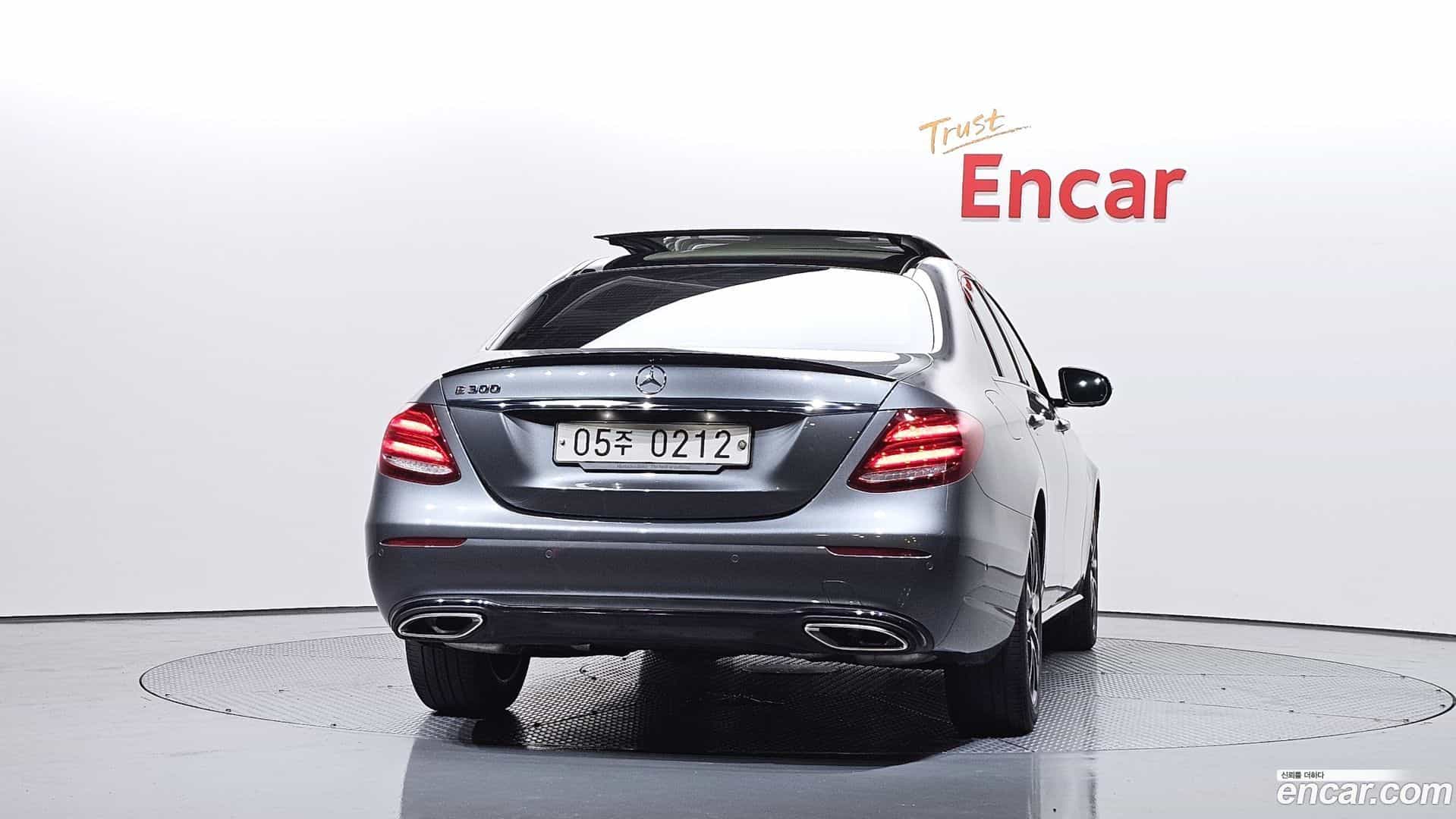 E-Class Mercedes-Benz 2016.6-OUTER-004