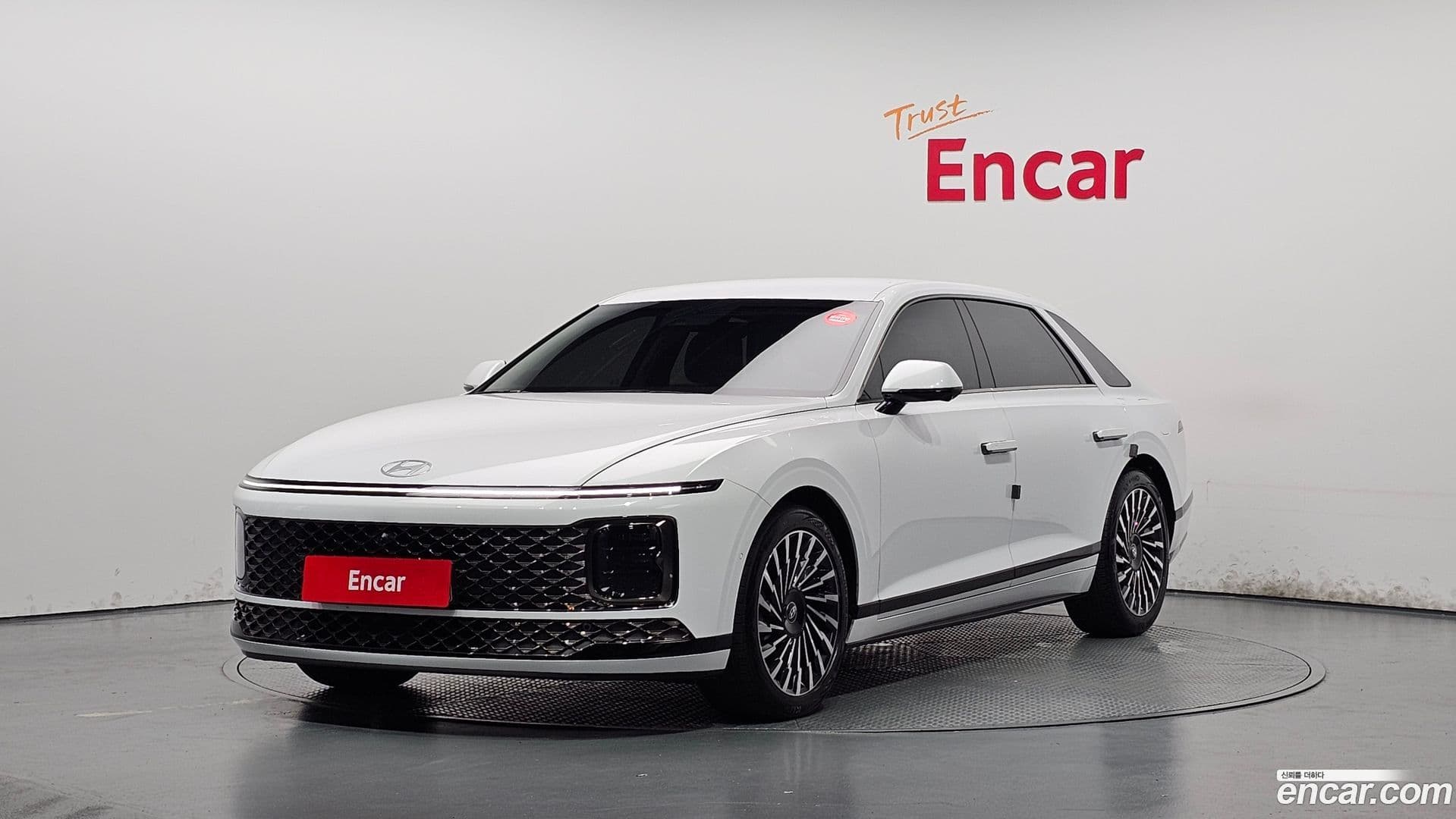 Main__Slider__Photo:Grandeur Hyundai 2023.0-0