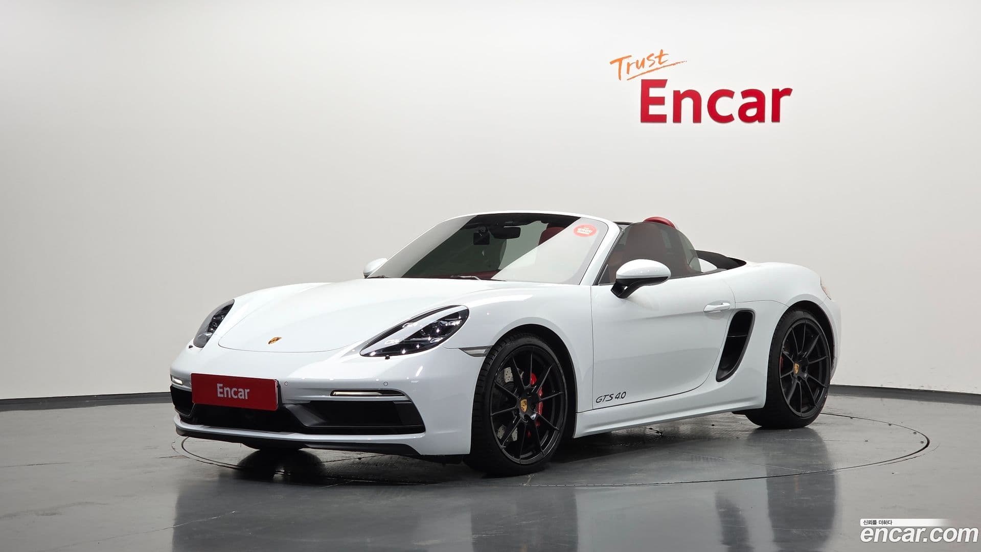 Main__Slider__Photo:718 Porsche 2022.4-0