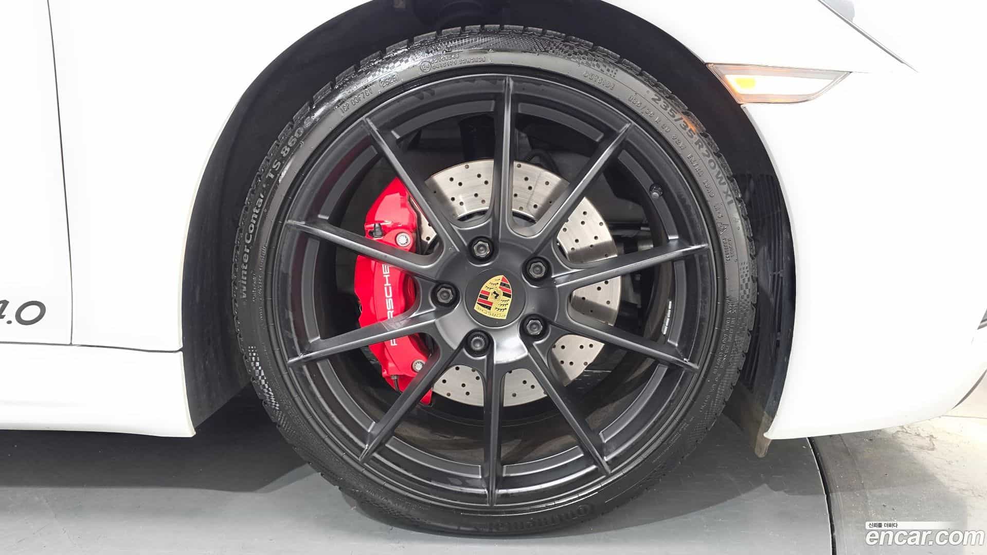 718 Porsche 2022.4-OUTER-031