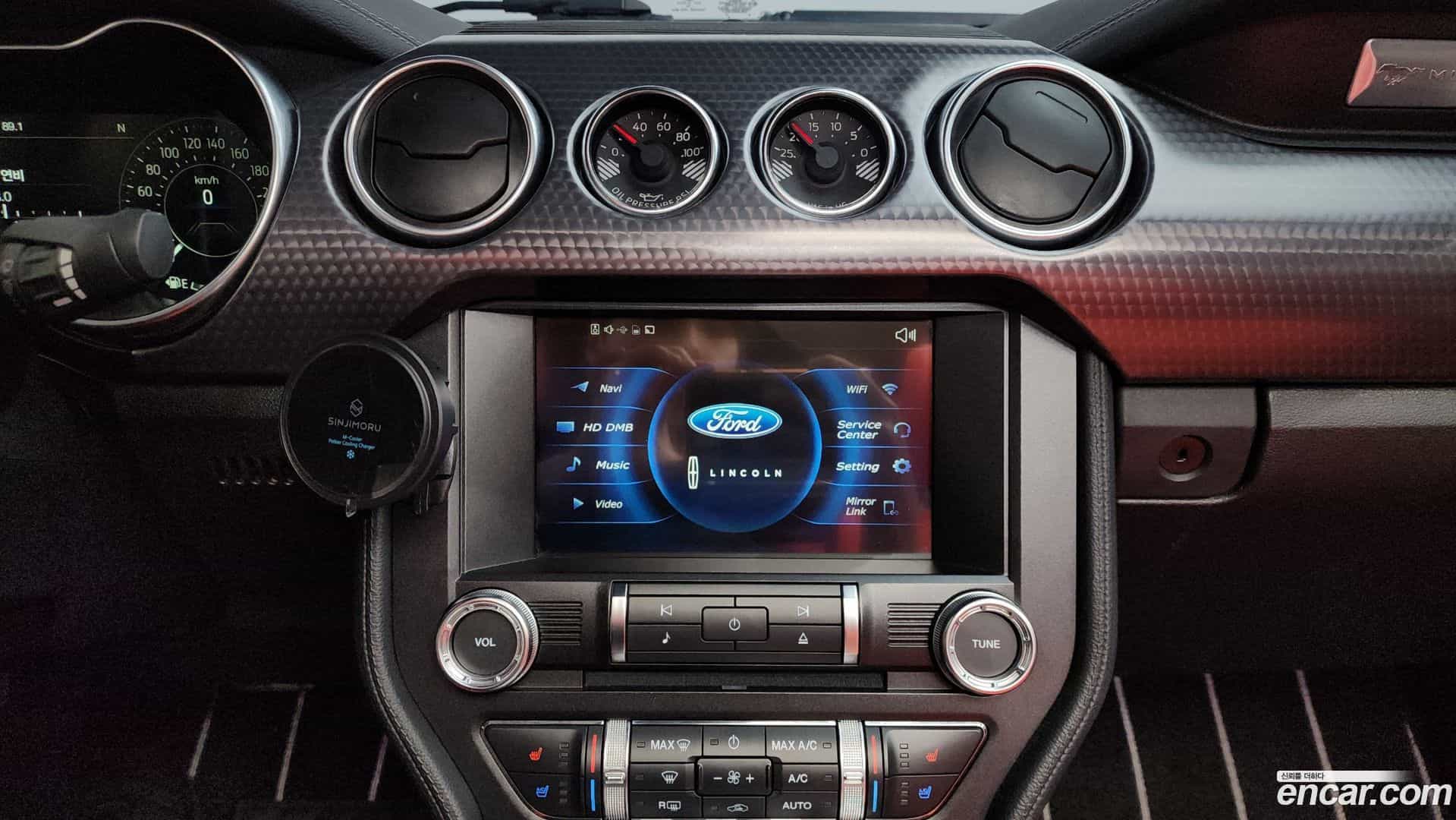 Mustang Ford 2018.7-OPTION-016