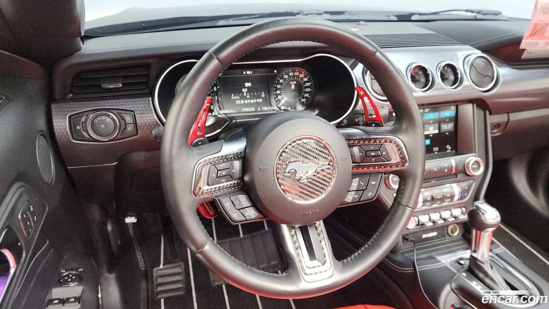 Mustang Ford 2018.7-OPTION-017