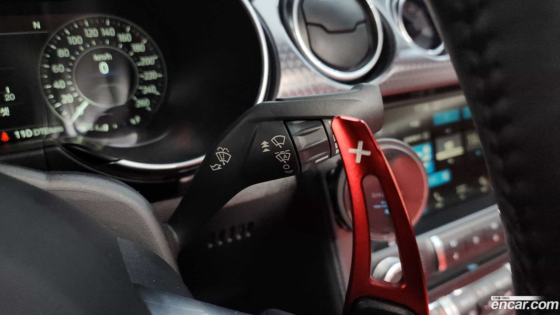 Mustang Ford 2018.7-OPTION-022