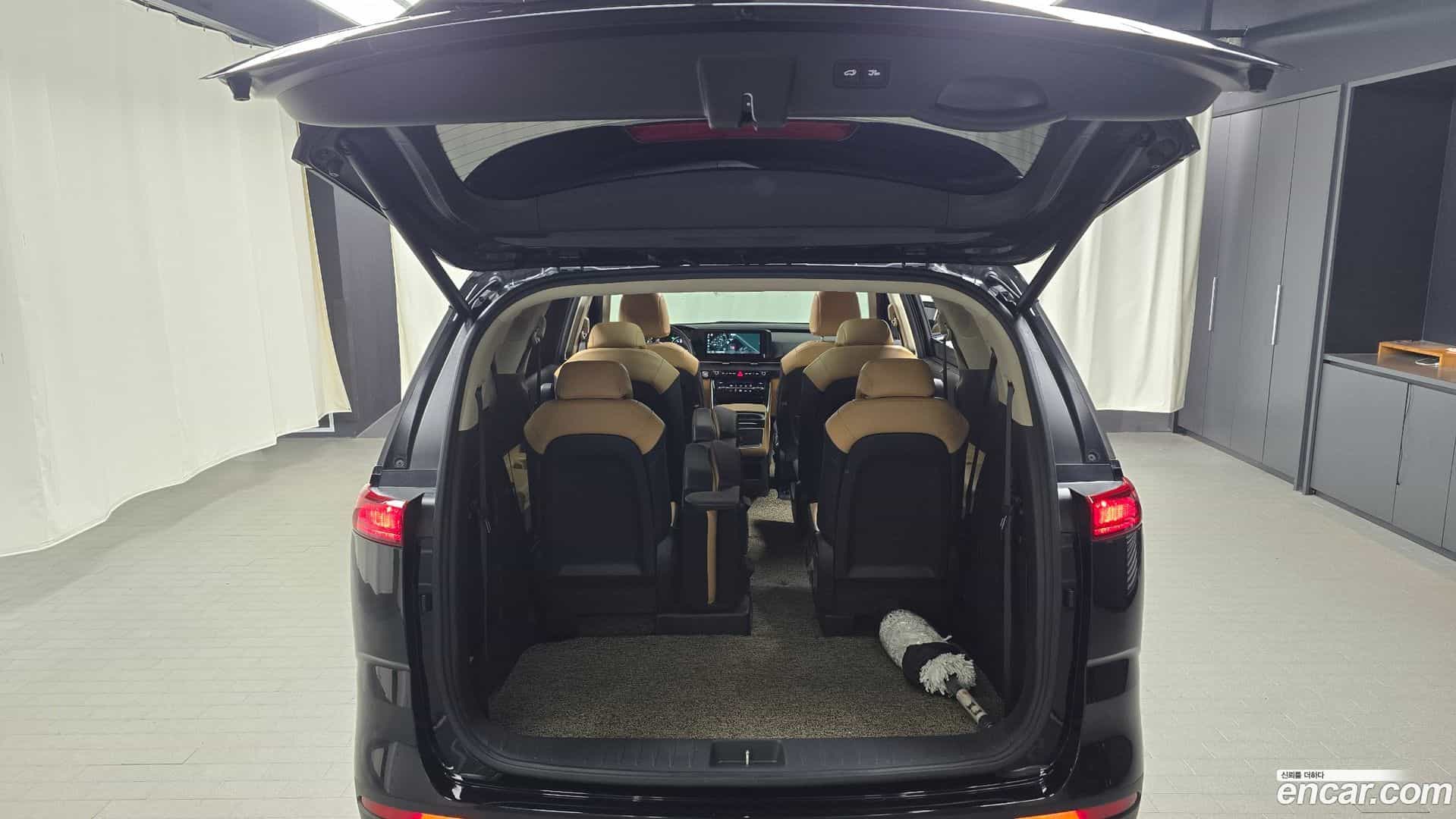 Canival Kia 2023.1-OPTION-044