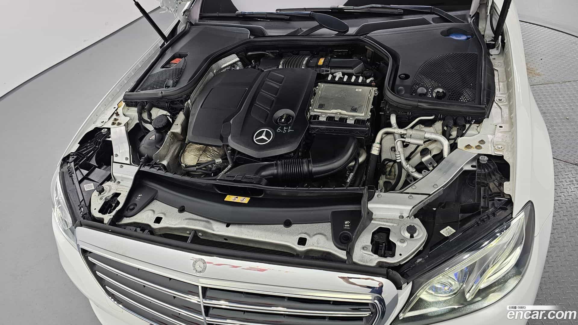 E-Class Mercedes-Benz 2019.7-OUTER-006