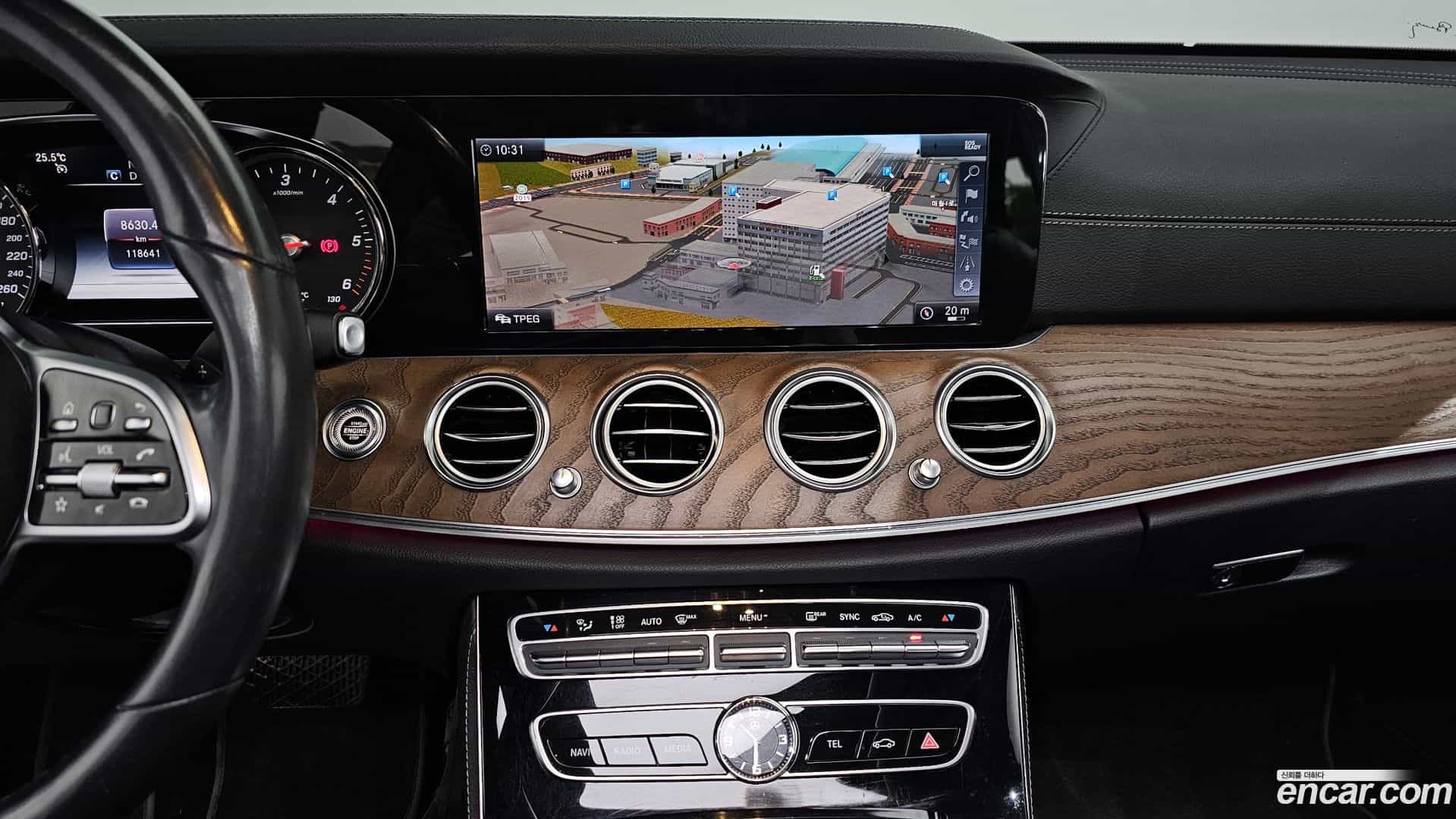 E-Class Mercedes-Benz 2019.7-OPTION-018
