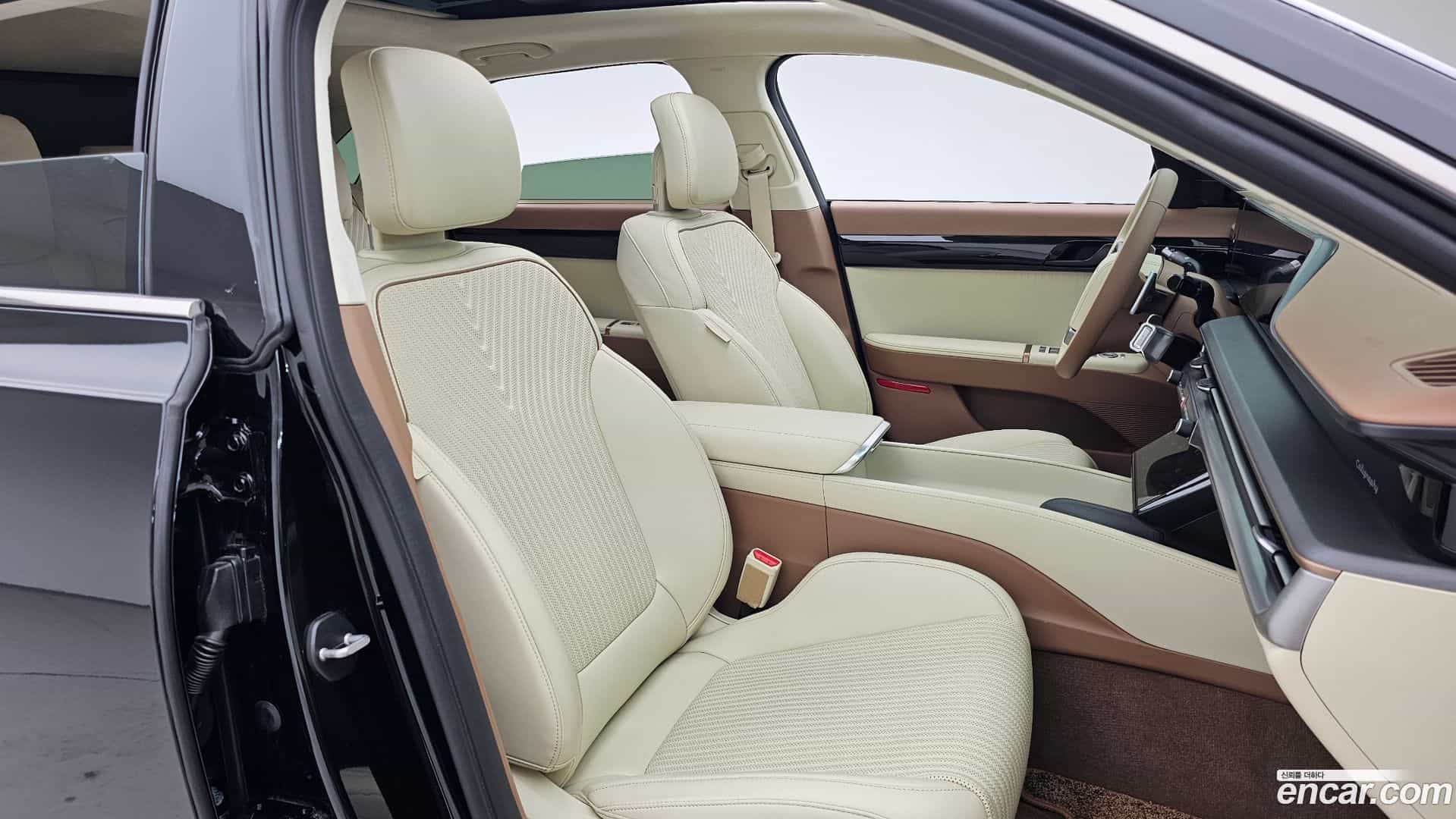 Grandeur Hyundai 2023.8-OPTION-015