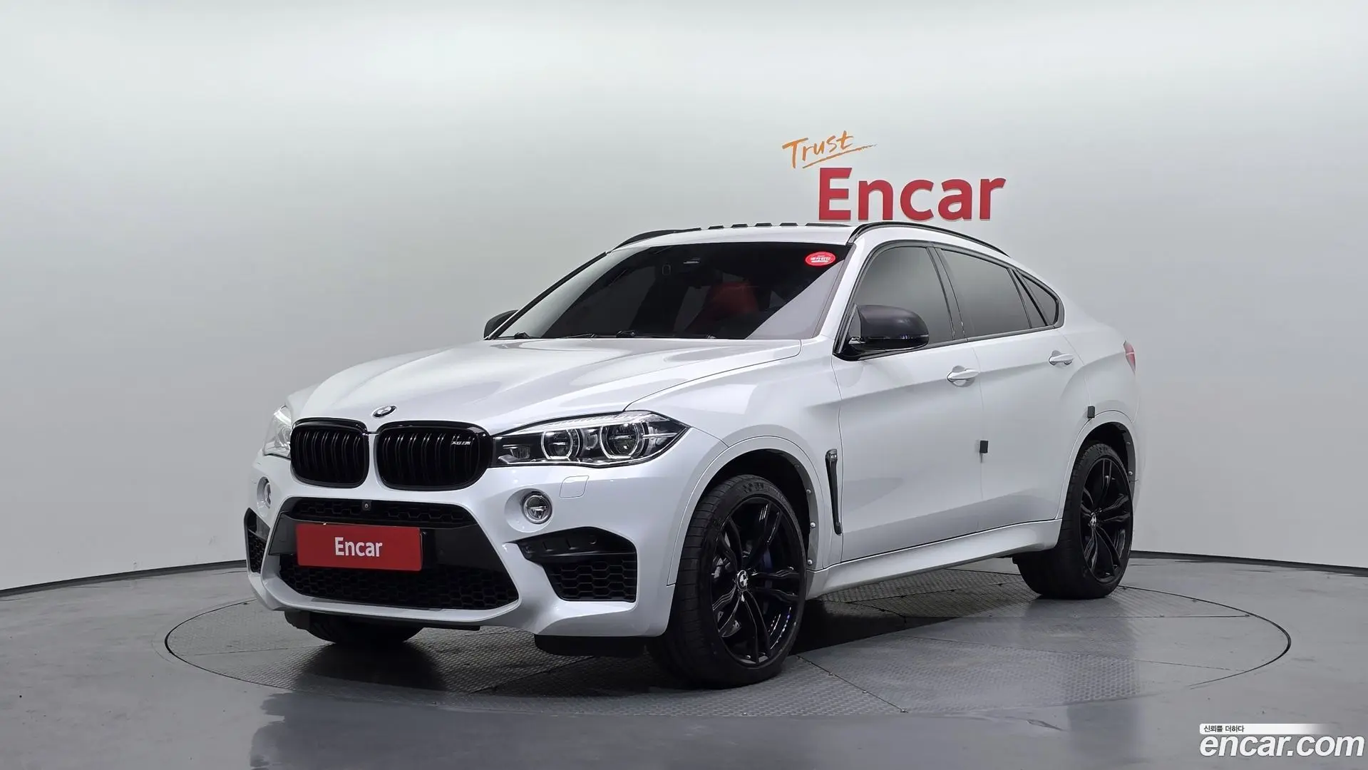Main__Slider__Photo:X6M BMW 2017.11-0