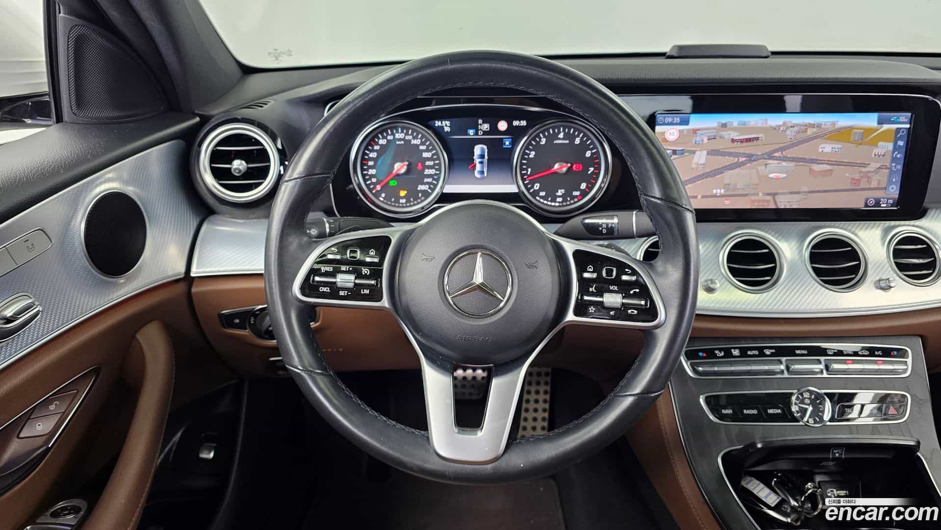 E-Class Mercedes-Benz 2020.7-OPTION-017