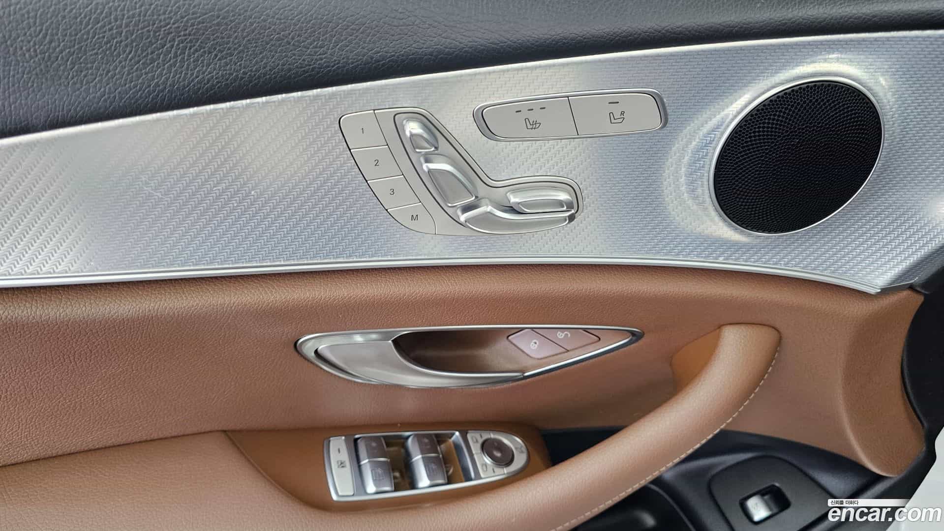 E-Class Mercedes-Benz 2020.7-OPTION-042
