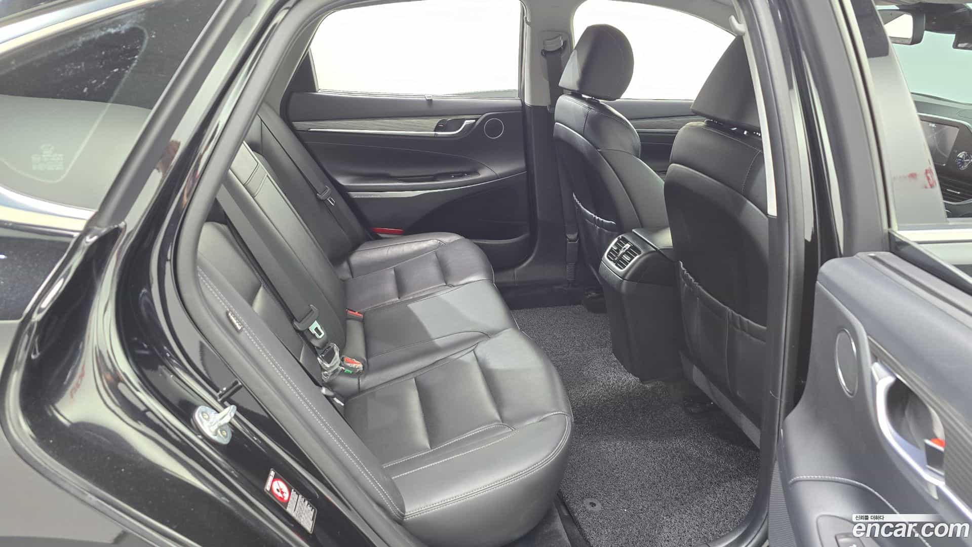 Grandeur Hyundai 2019.10-OPTION-015
